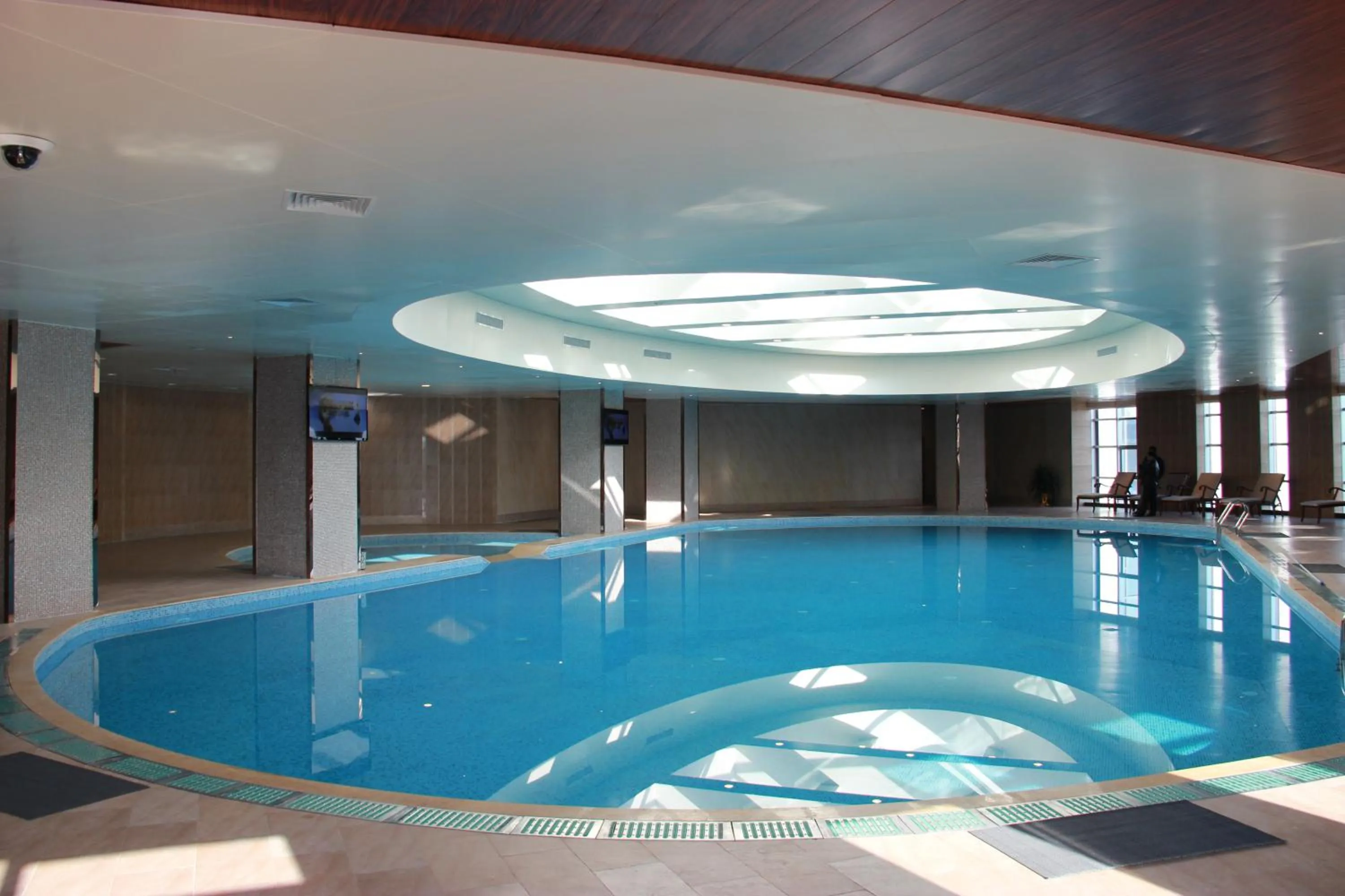Swimming pool in Jinling New Town Hotel Nanjing