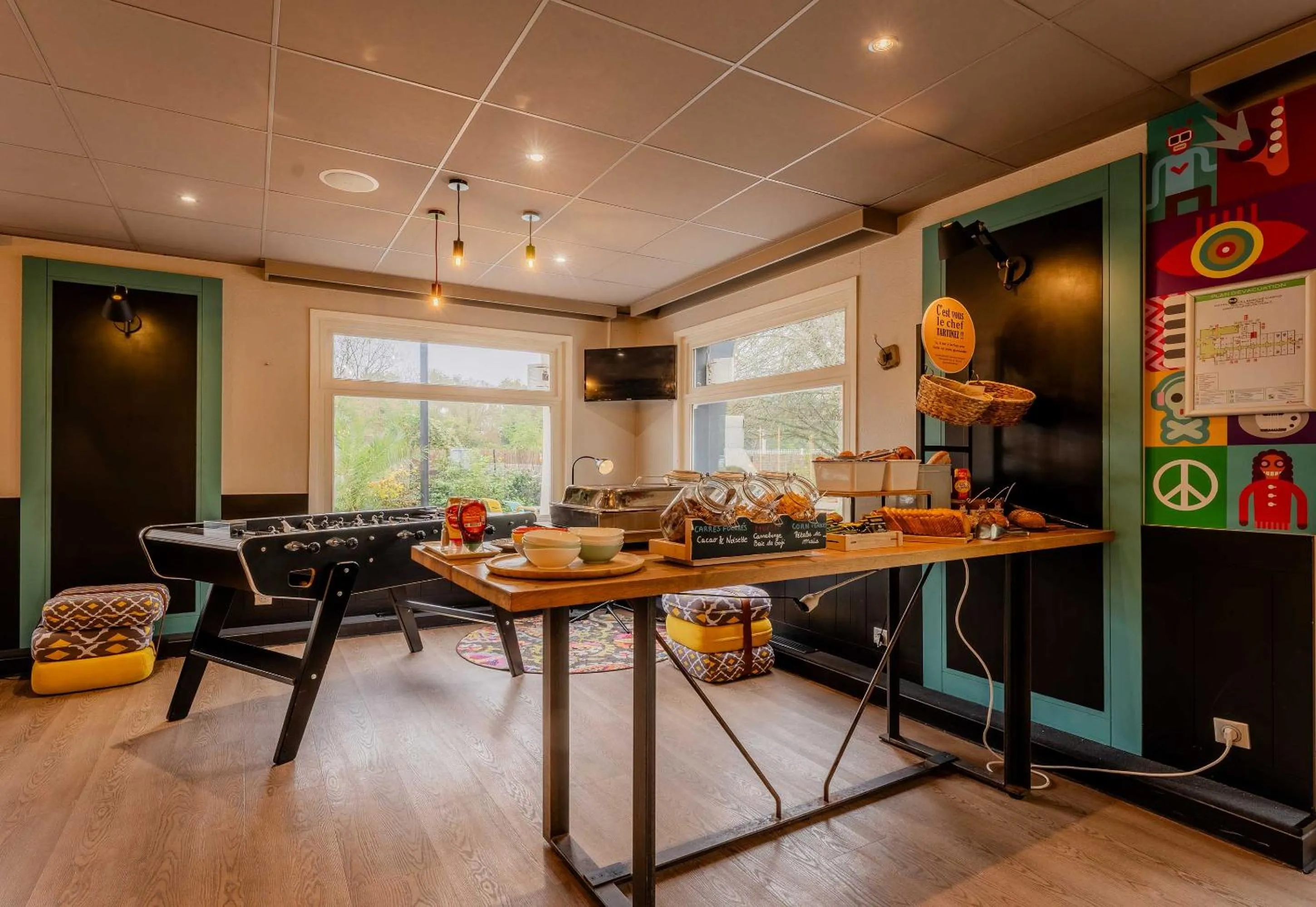 Seating area in B&B HOTEL Lille Villeneuve d'Ascq Grand Stade