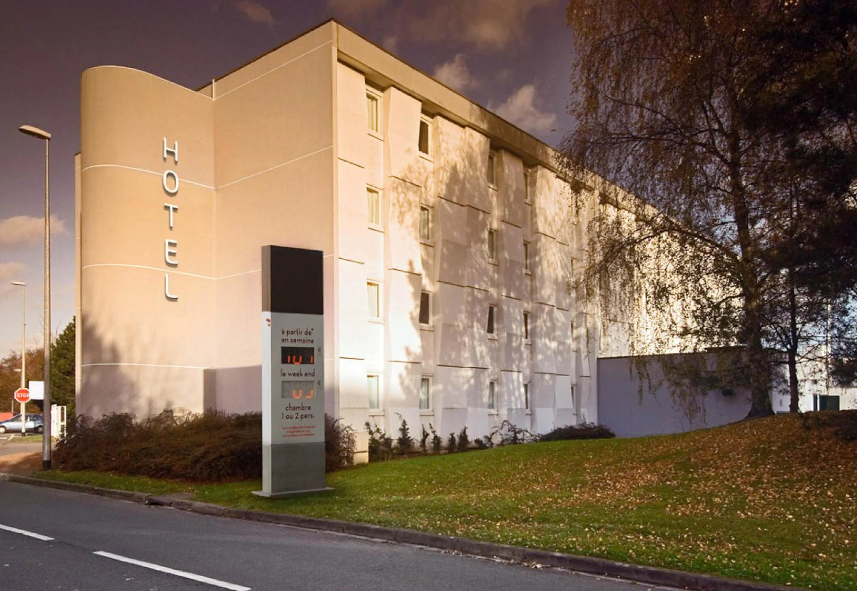 Property building in B&B HOTEL Lille Villeneuve d'Ascq Grand Stade