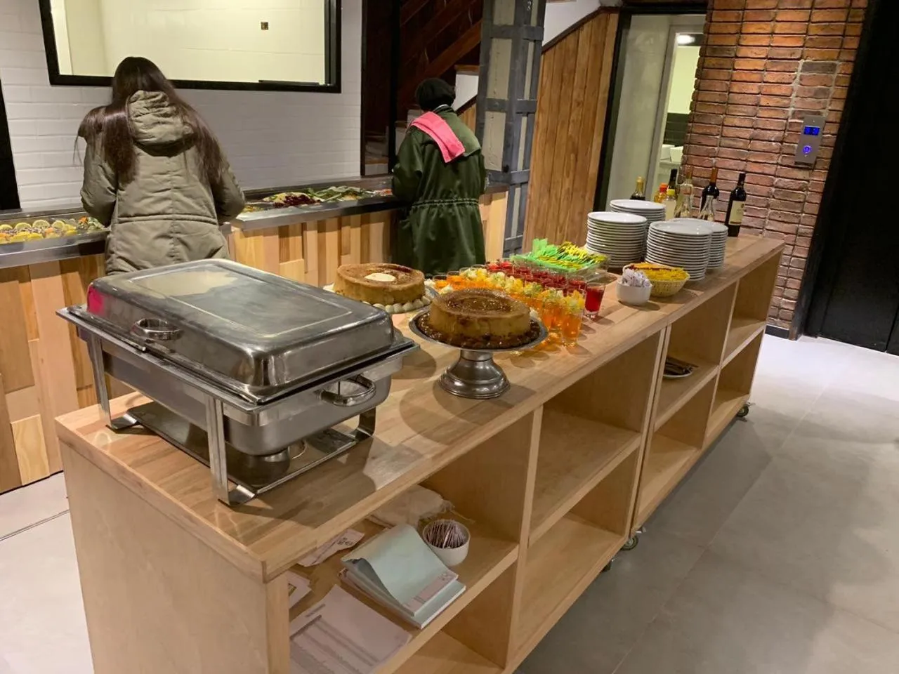 Restaurant/places to eat in Hotel Eco Max