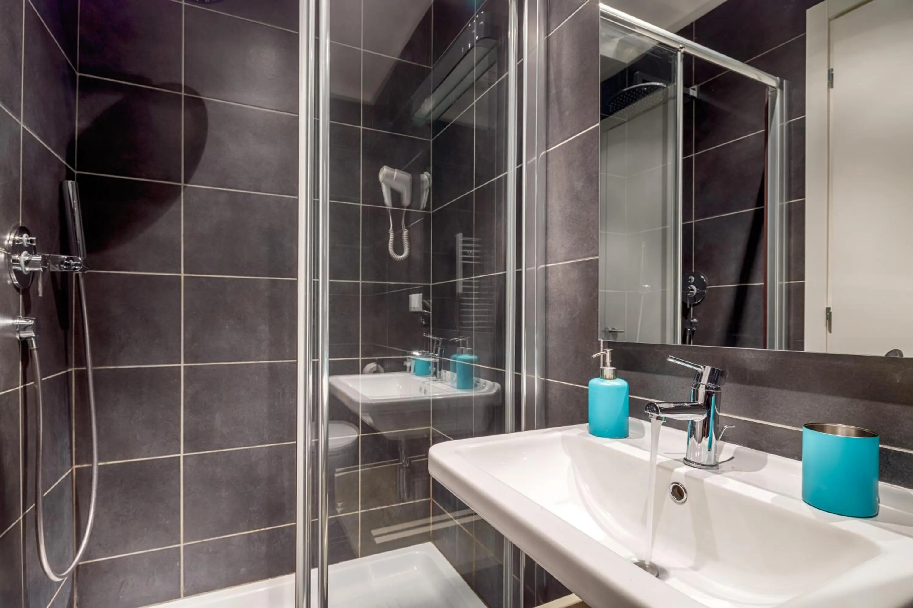 NearHome Smart Suites Guest House