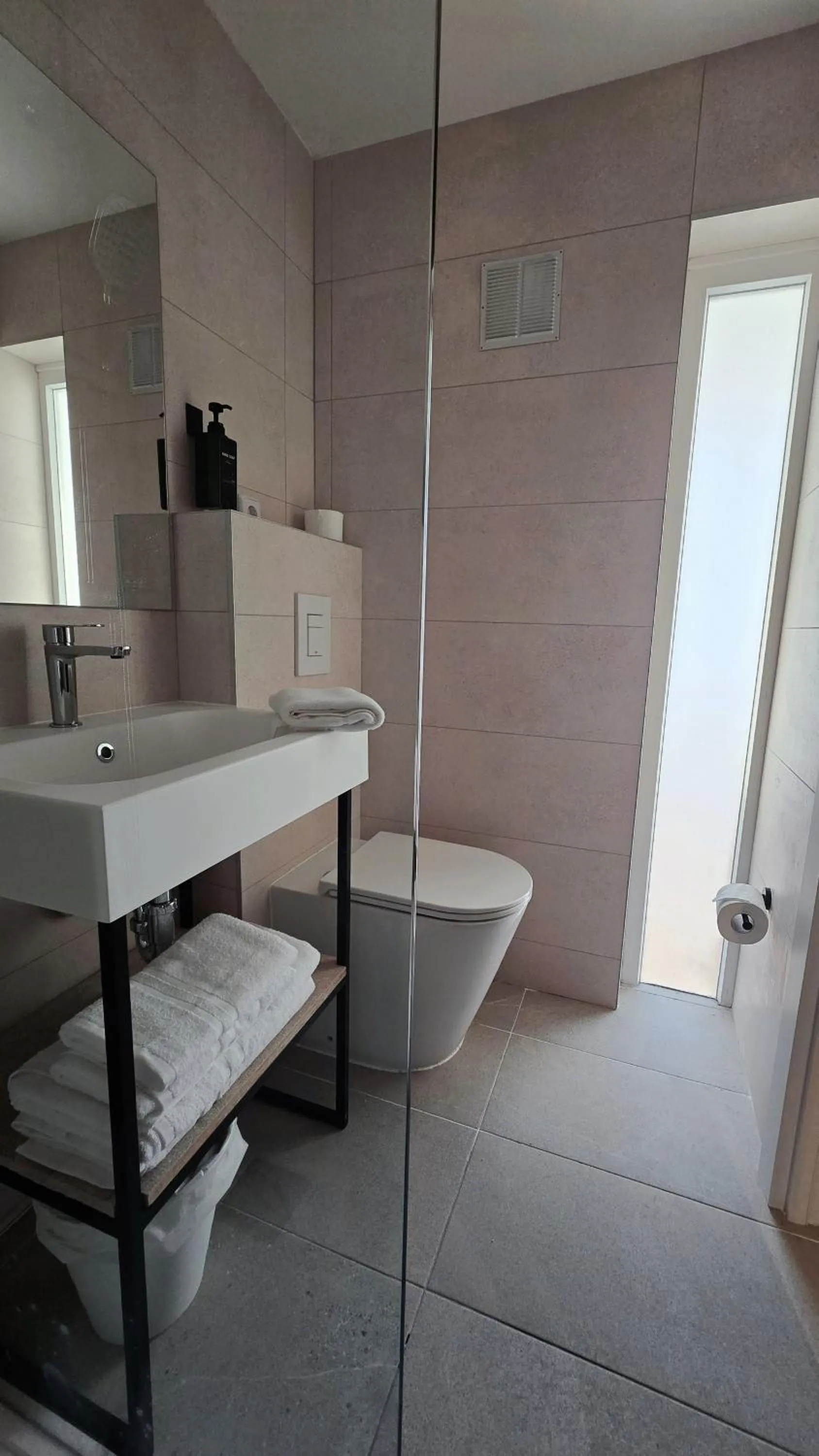 Bathroom in Q-Royal Skylounge