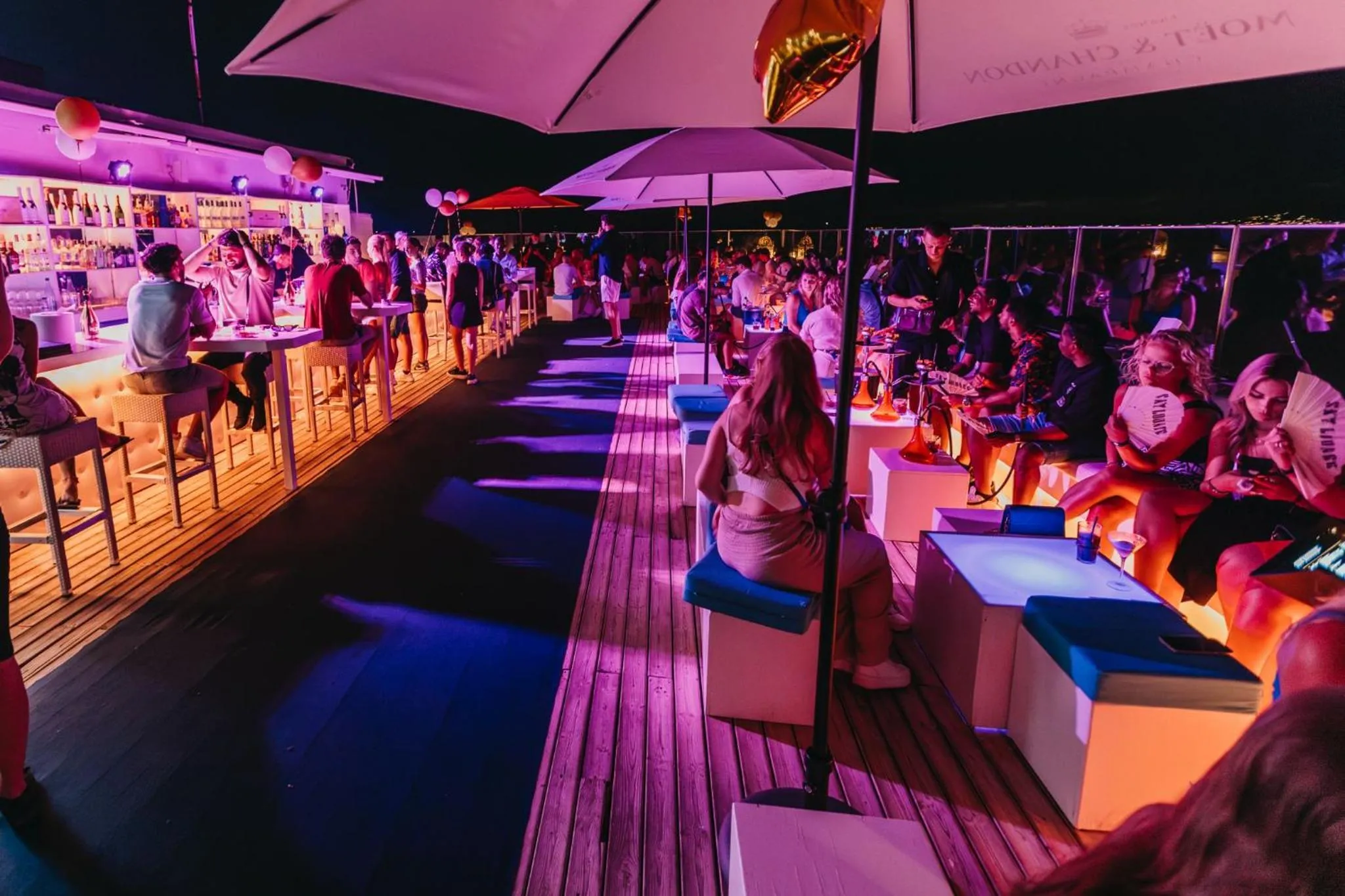 Q-Royal Skylounge