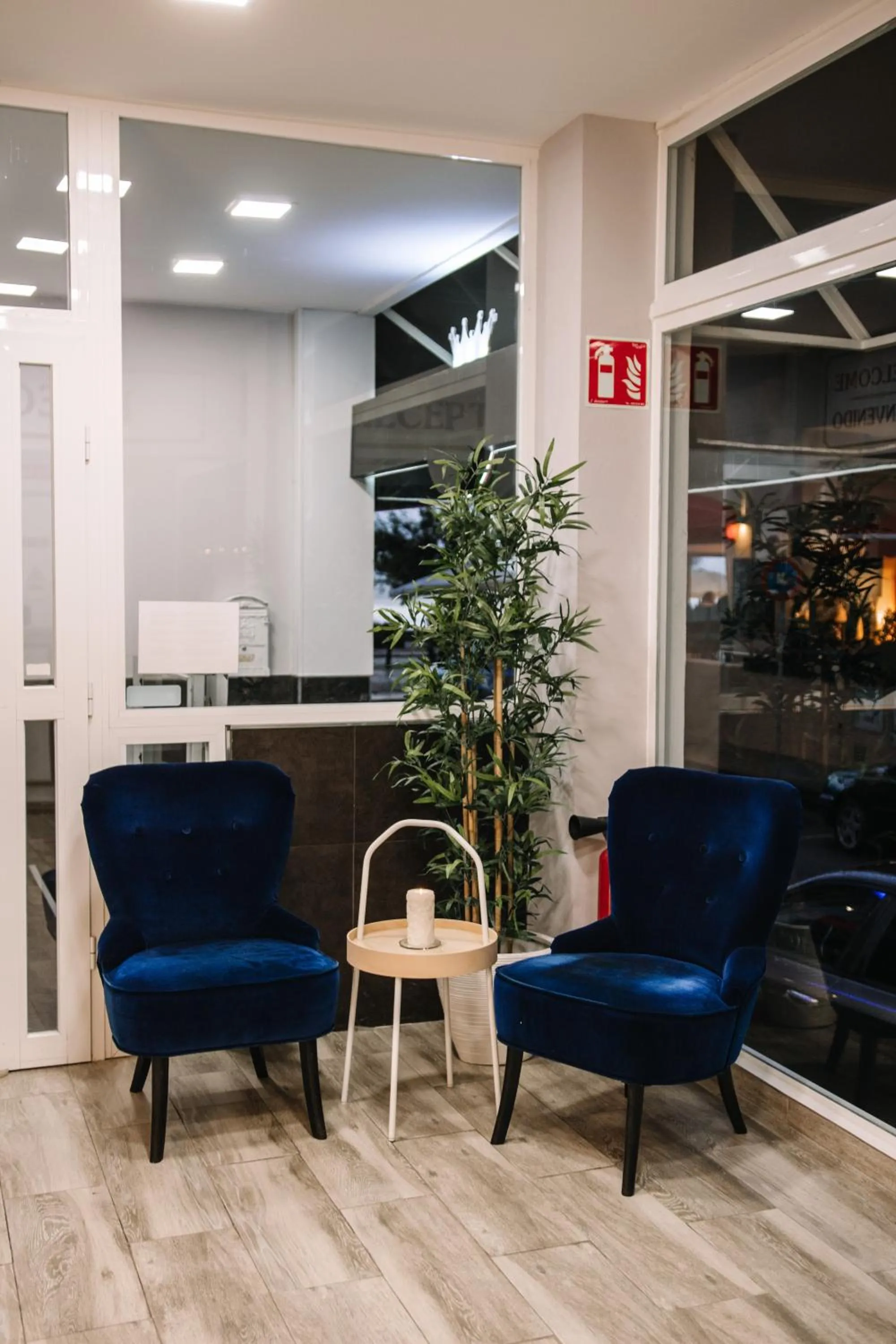 Seating area in Q-Royal Skylounge