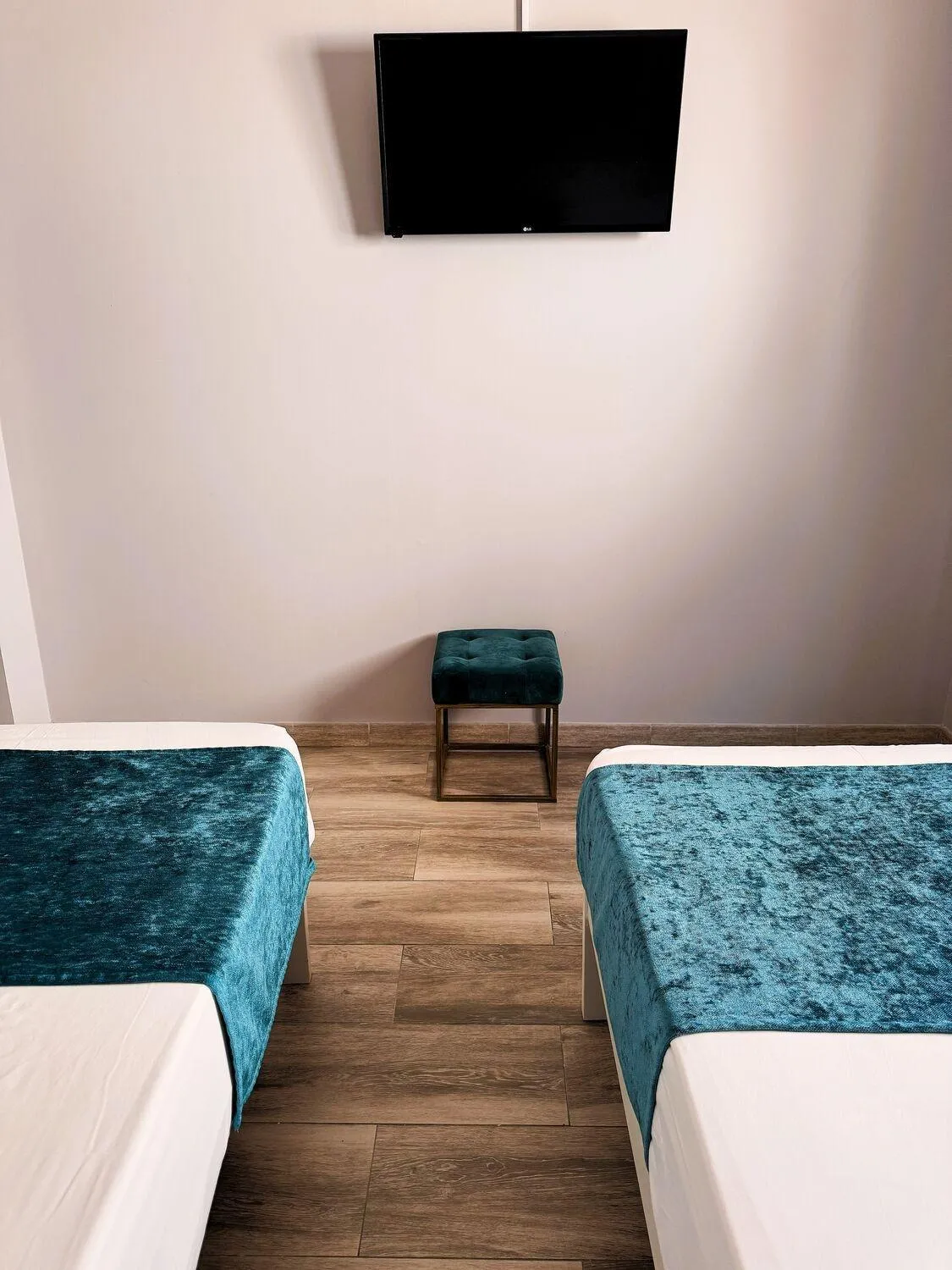 Bed in Q-Royal Skylounge