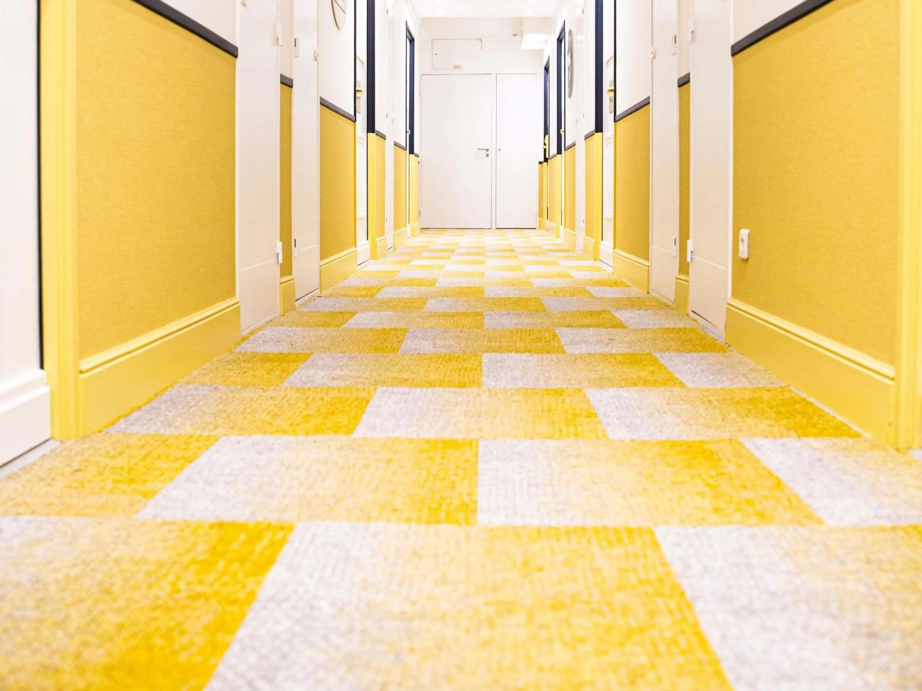 Property building in Mercure Honfleur