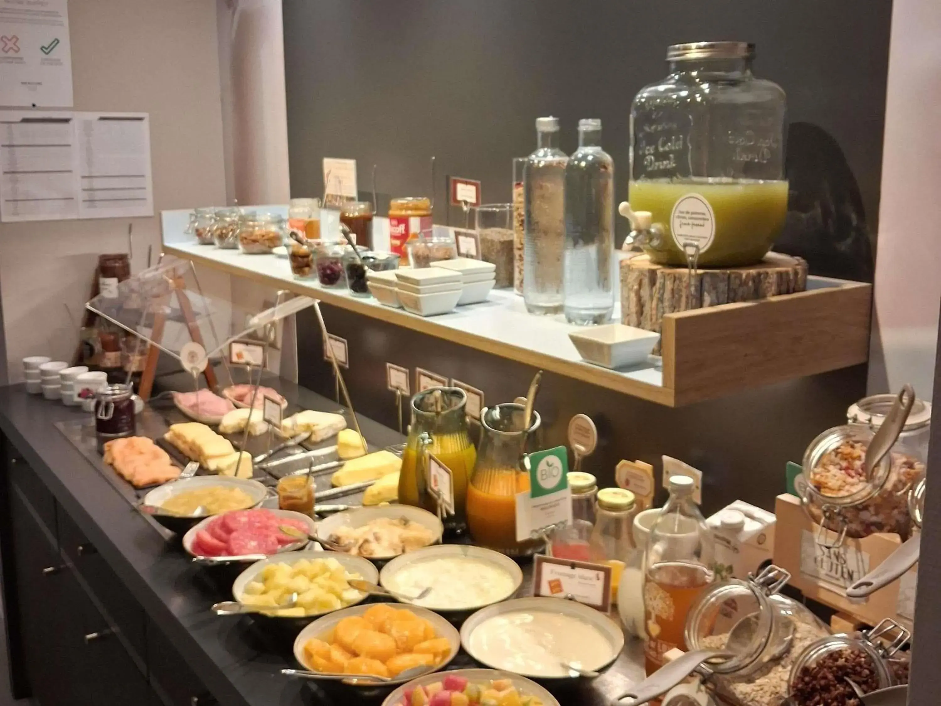 Breakfast in Mercure Honfleur Breakfast in Mercure Honfleur