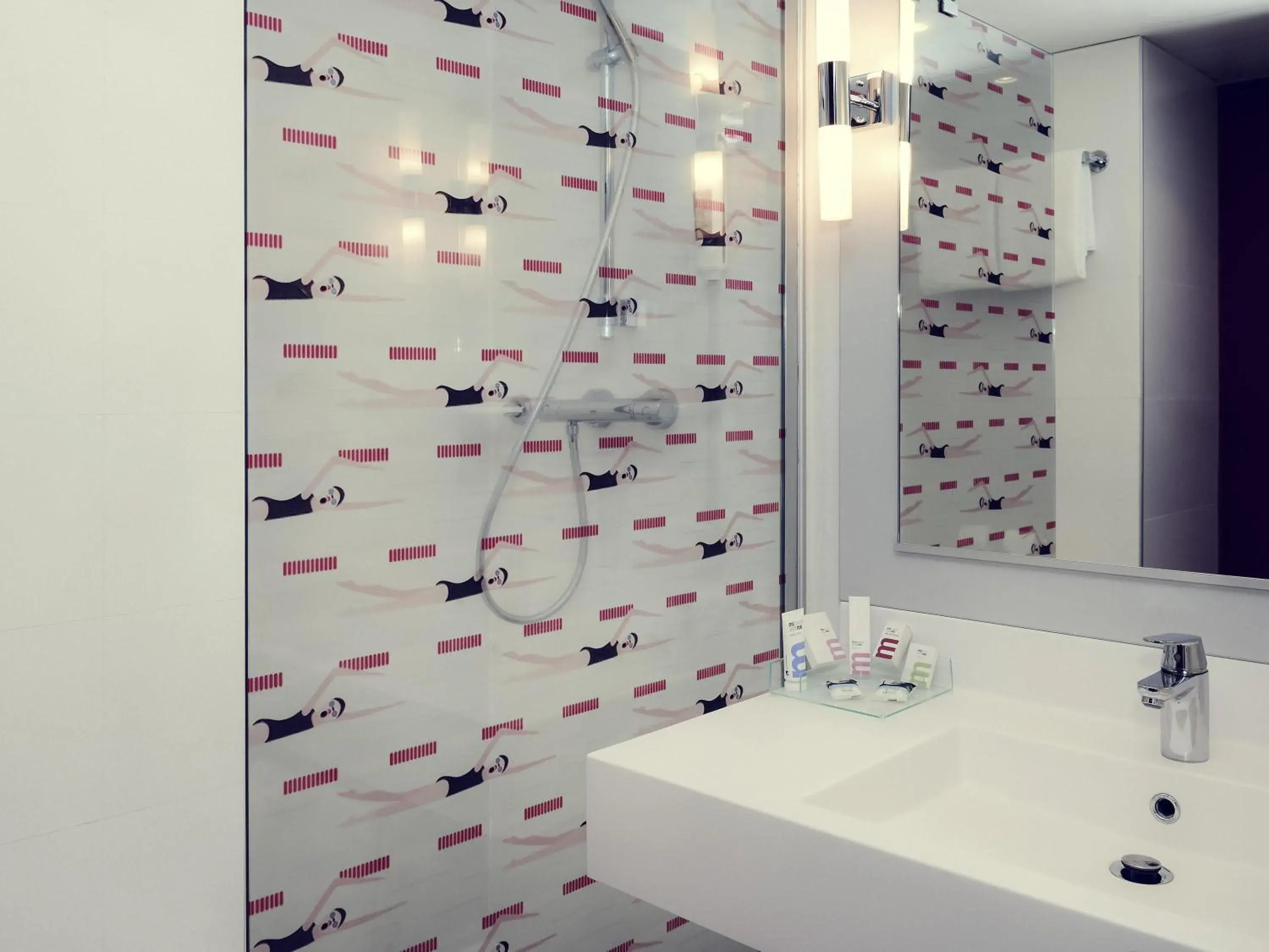 Bedroom in Mercure Honfleur Bedroom in Mercure Honfleur