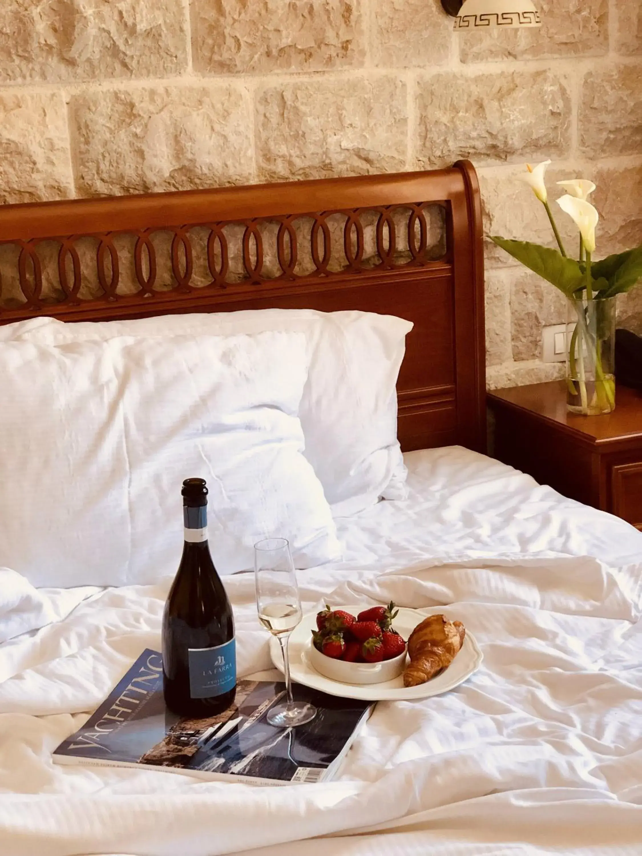 Bed in Carrubba Bed in Carrubba