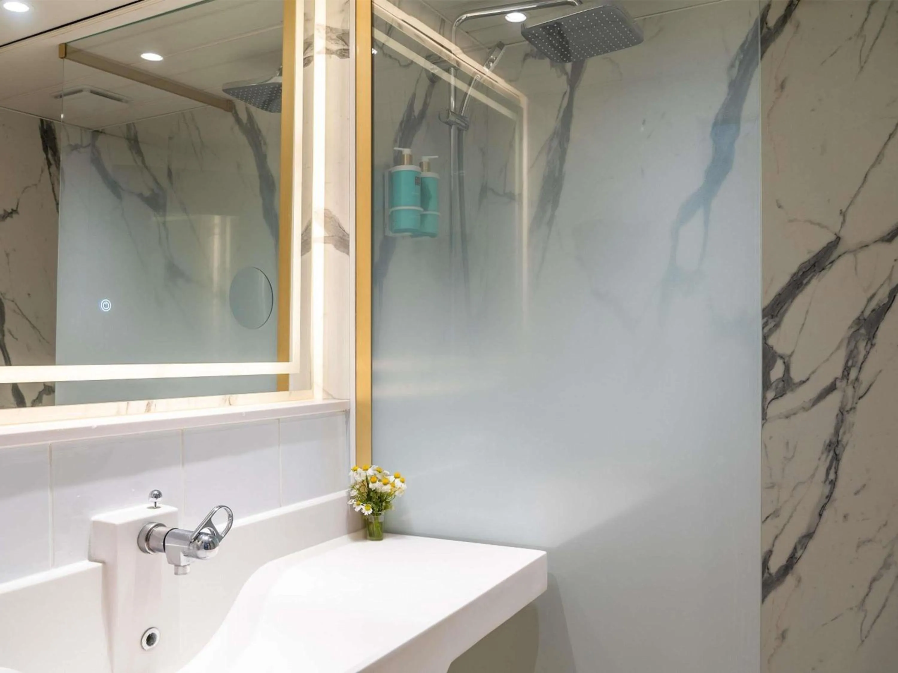 Property building in Novotel Bayeux