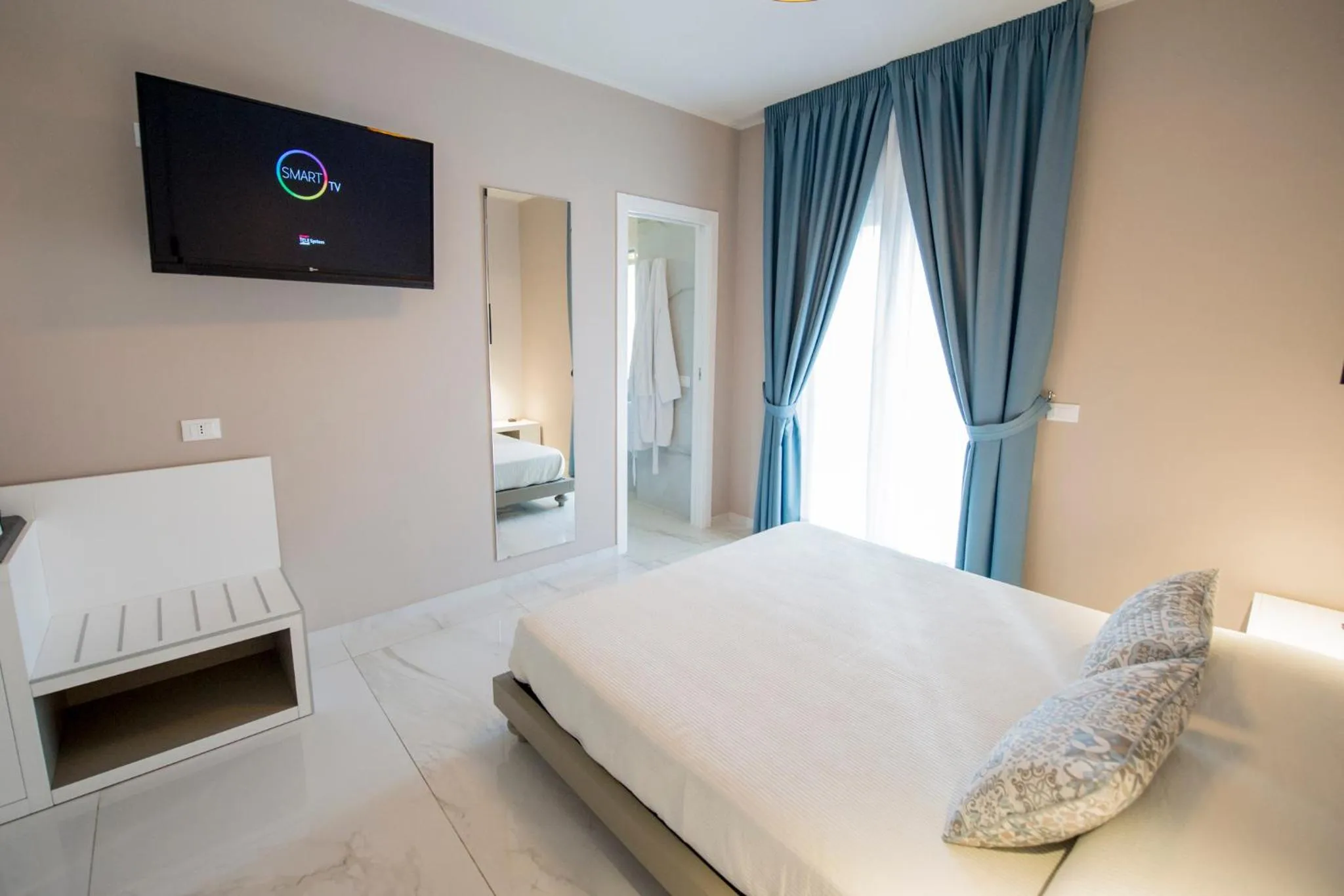 Photo of the whole room, Bed in Milazzo Aeolian Sea Port B&B