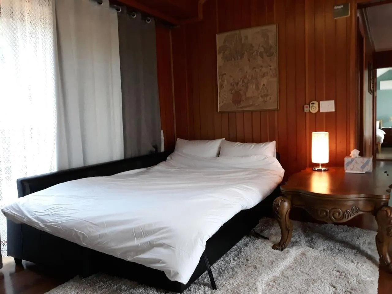 Bed in The Hyu Largo