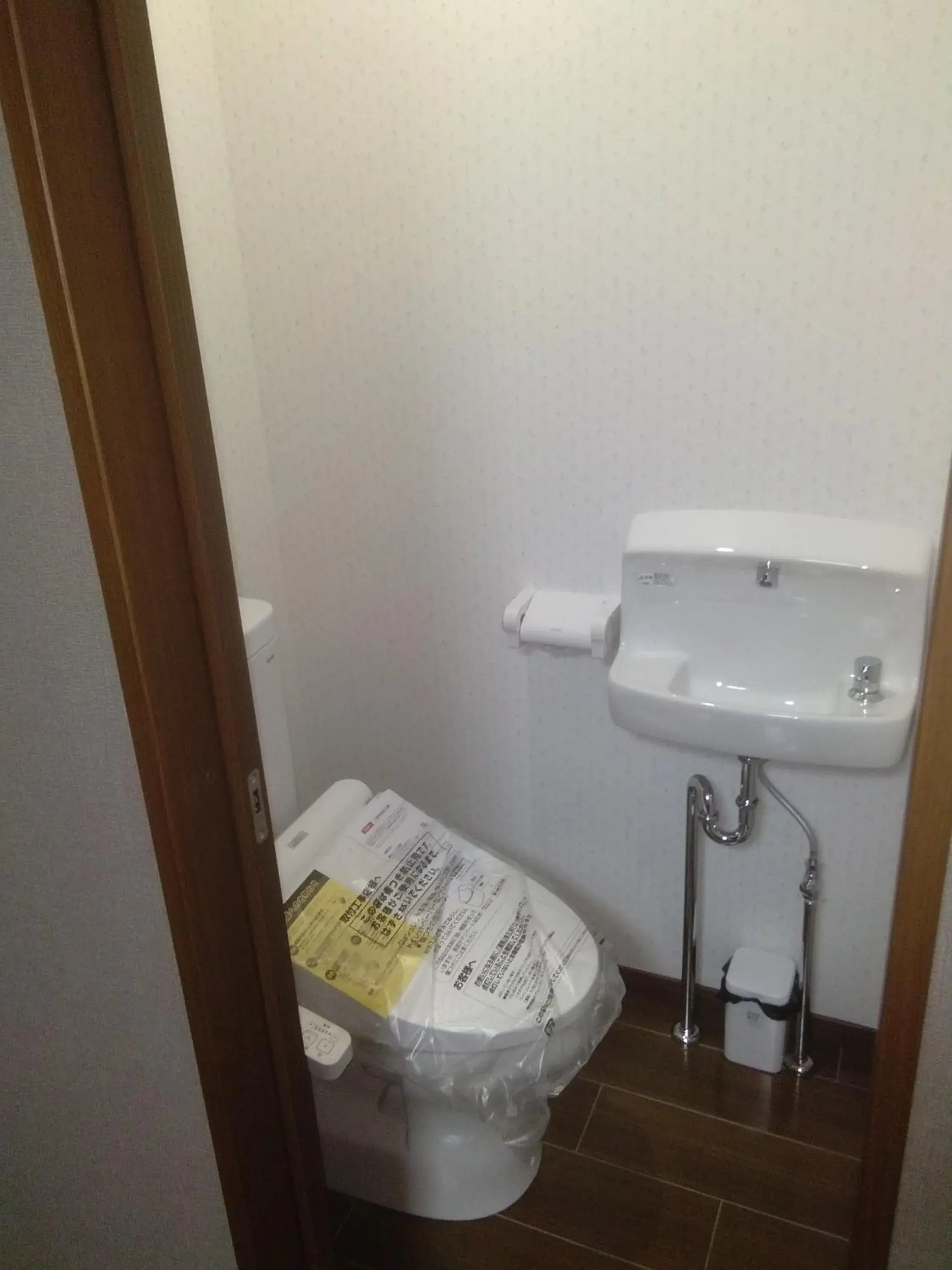 Double Room with Private Bathroom in Nice Hostel Yahiro Double Room with Private Bathroom in Nice Hostel Yahiro