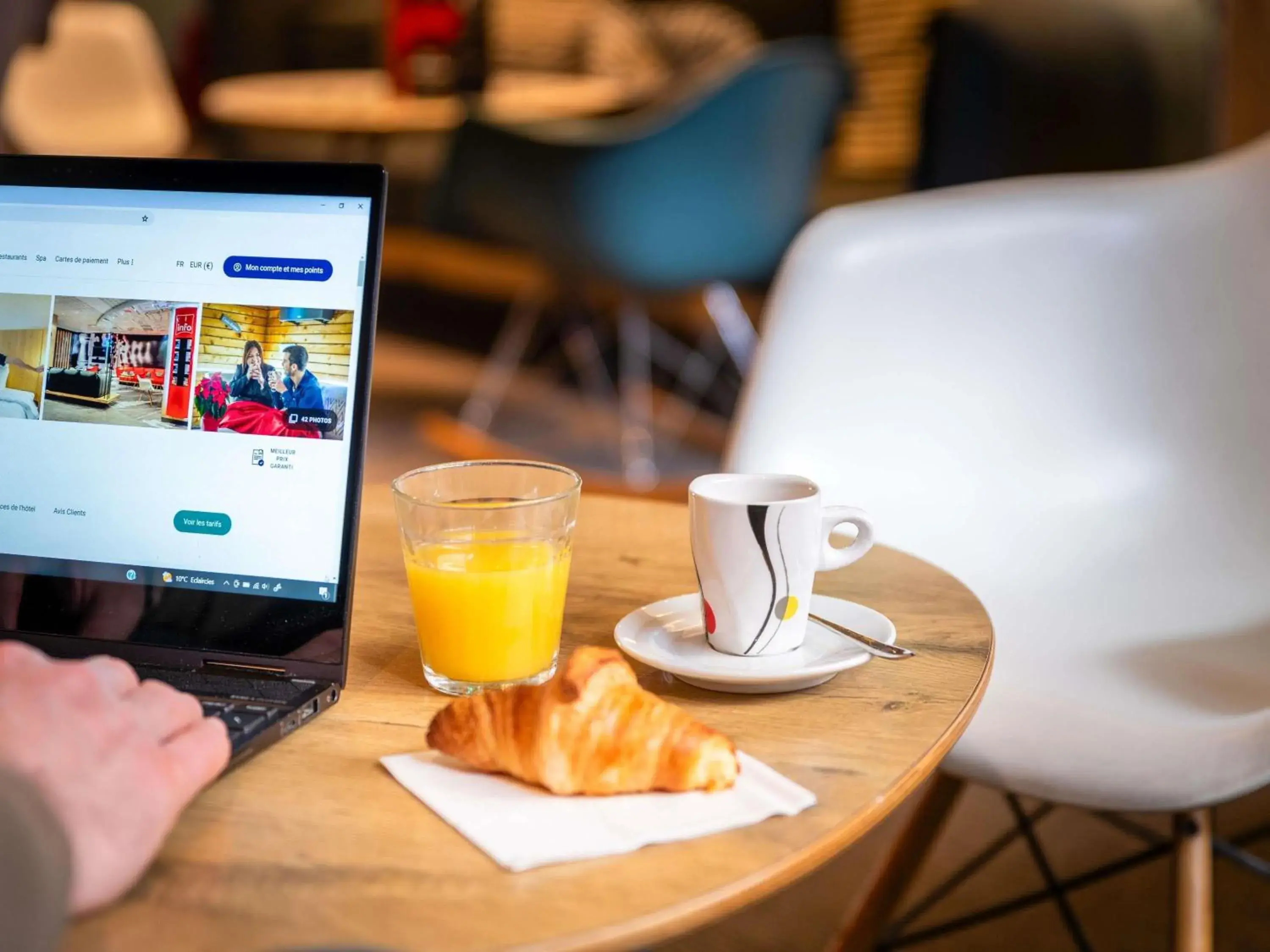 Lounge or bar in ibis Lyon Gare Part Dieu Lounge or bar in ibis Lyon Gare Part Dieu