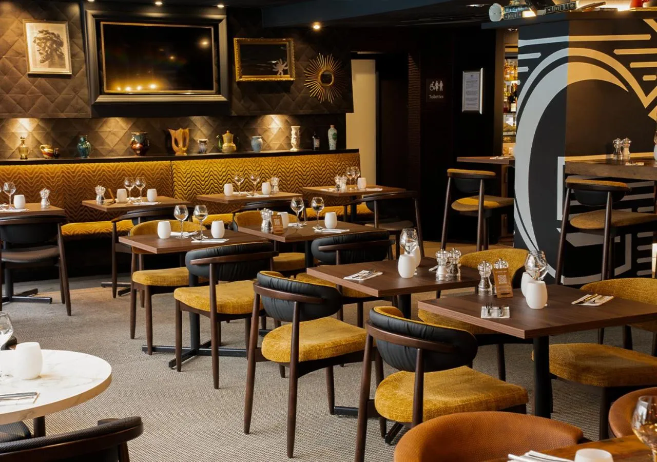 Restaurant/places to eat in Novotel Metz Centre