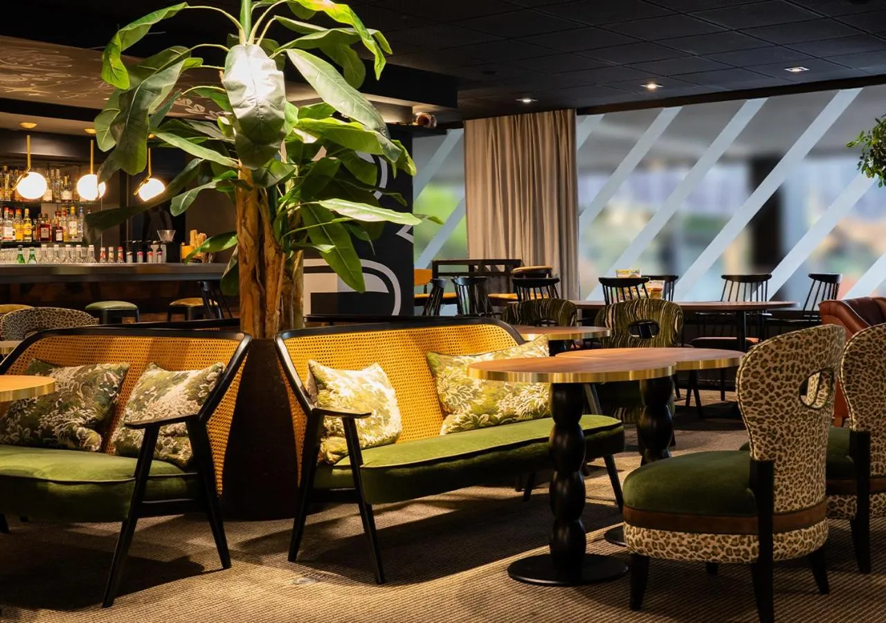 Restaurant/places to eat in Novotel Metz Centre