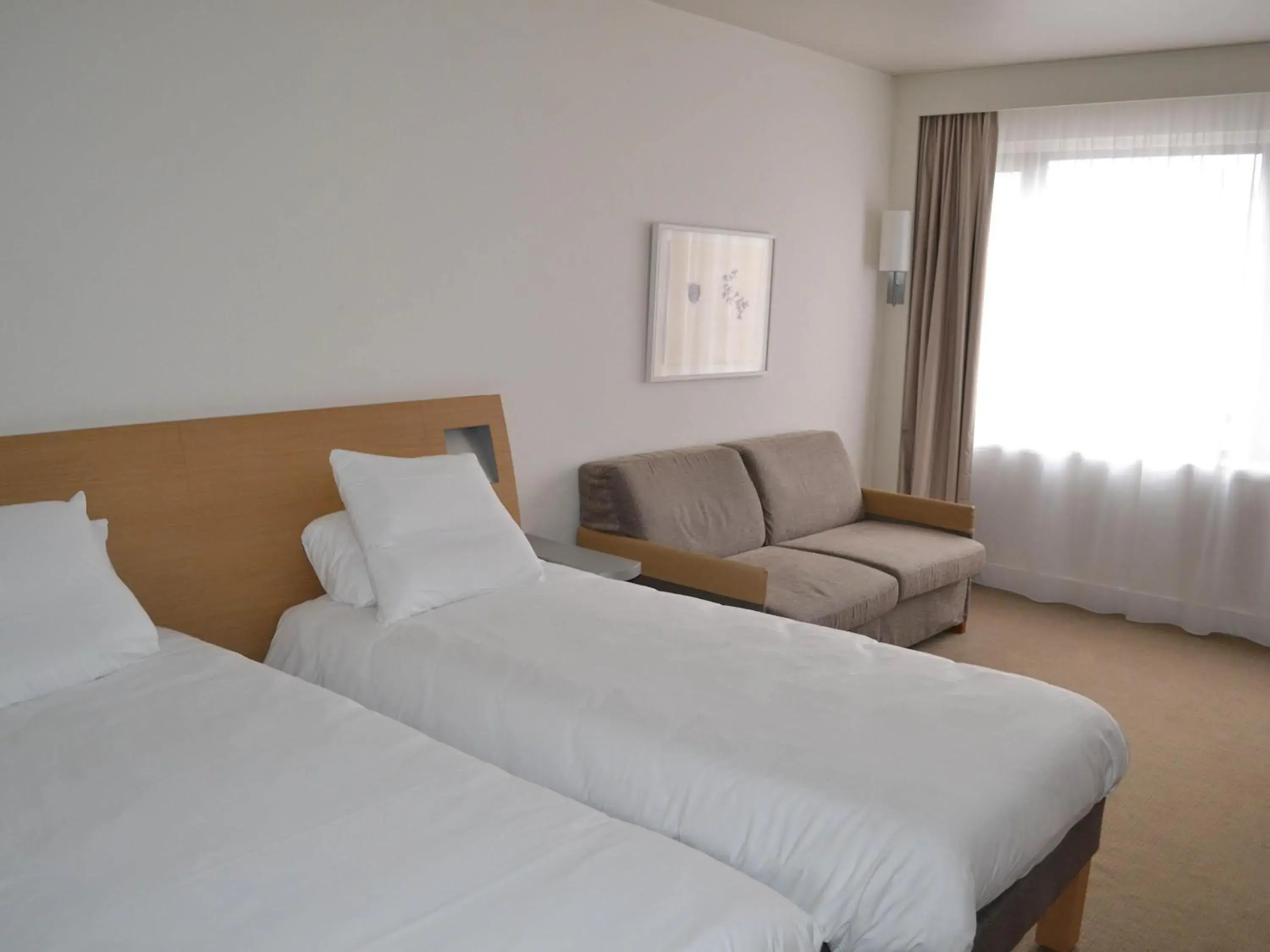 Bedroom, Bed in Novotel Metz Centre Bedroom, Bed in Novotel Metz Centre