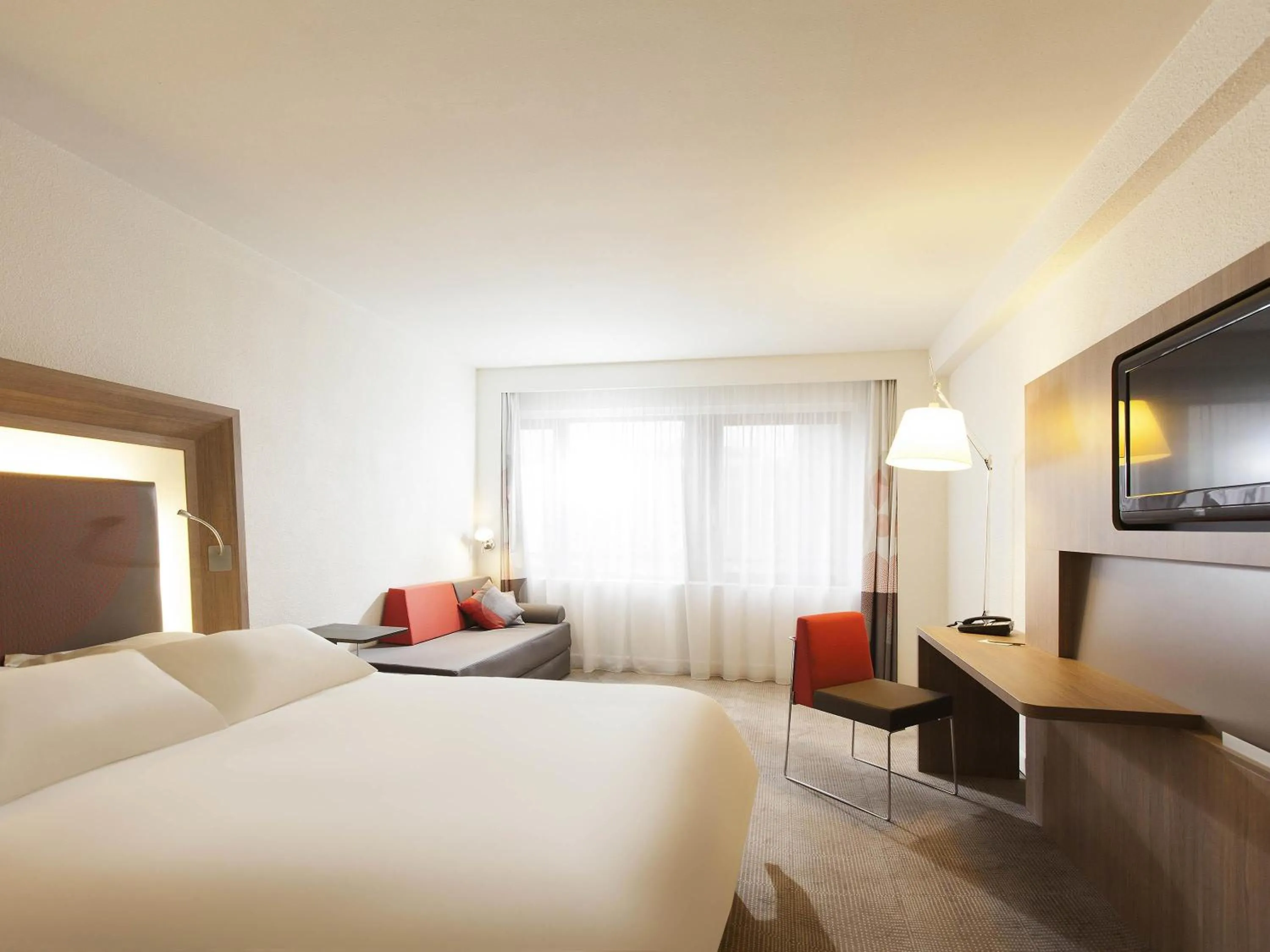 Bedroom, Bed in Novotel Metz Centre