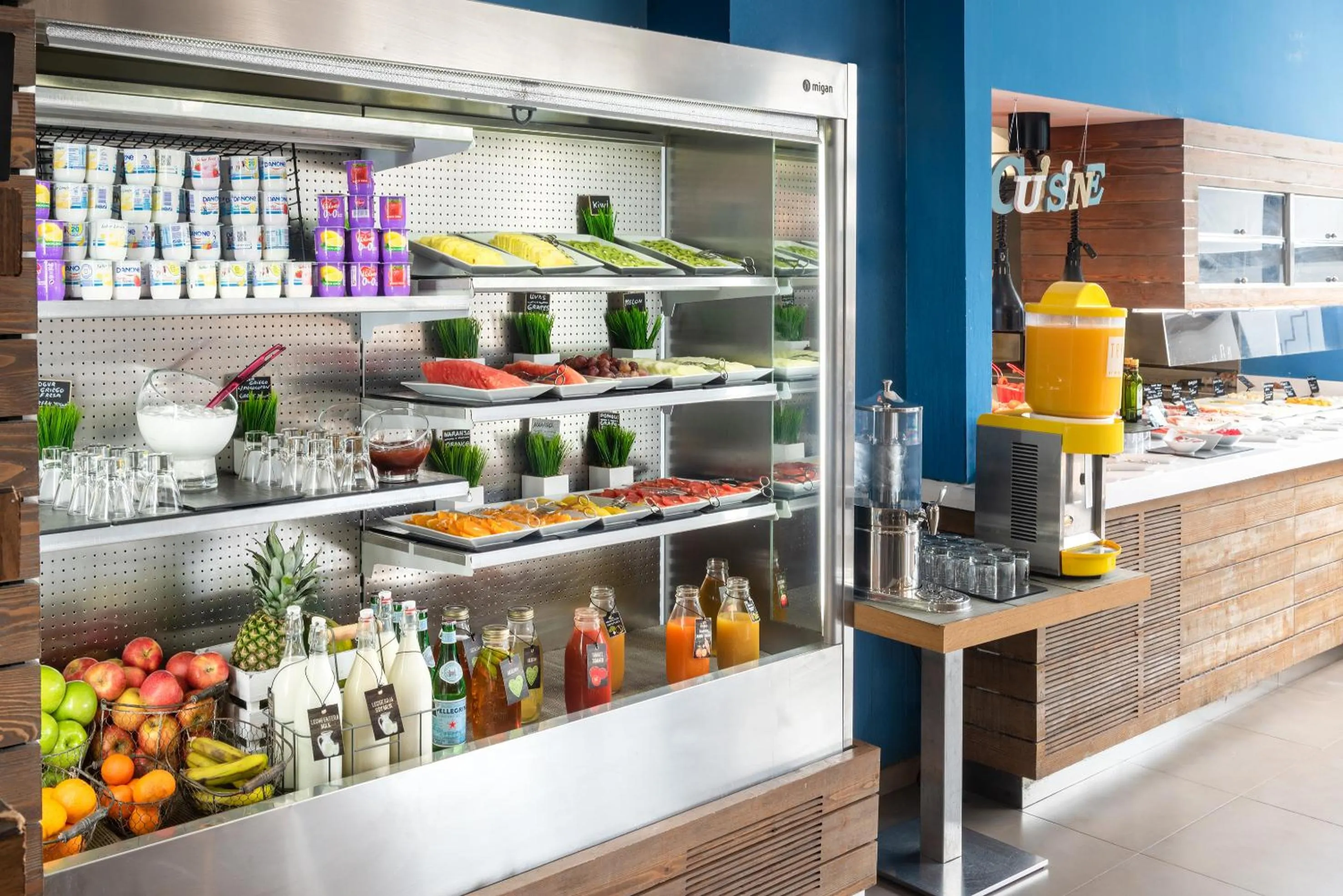 Restaurant/places to eat in Madrid Airport Suites, Affiliated by Meliá