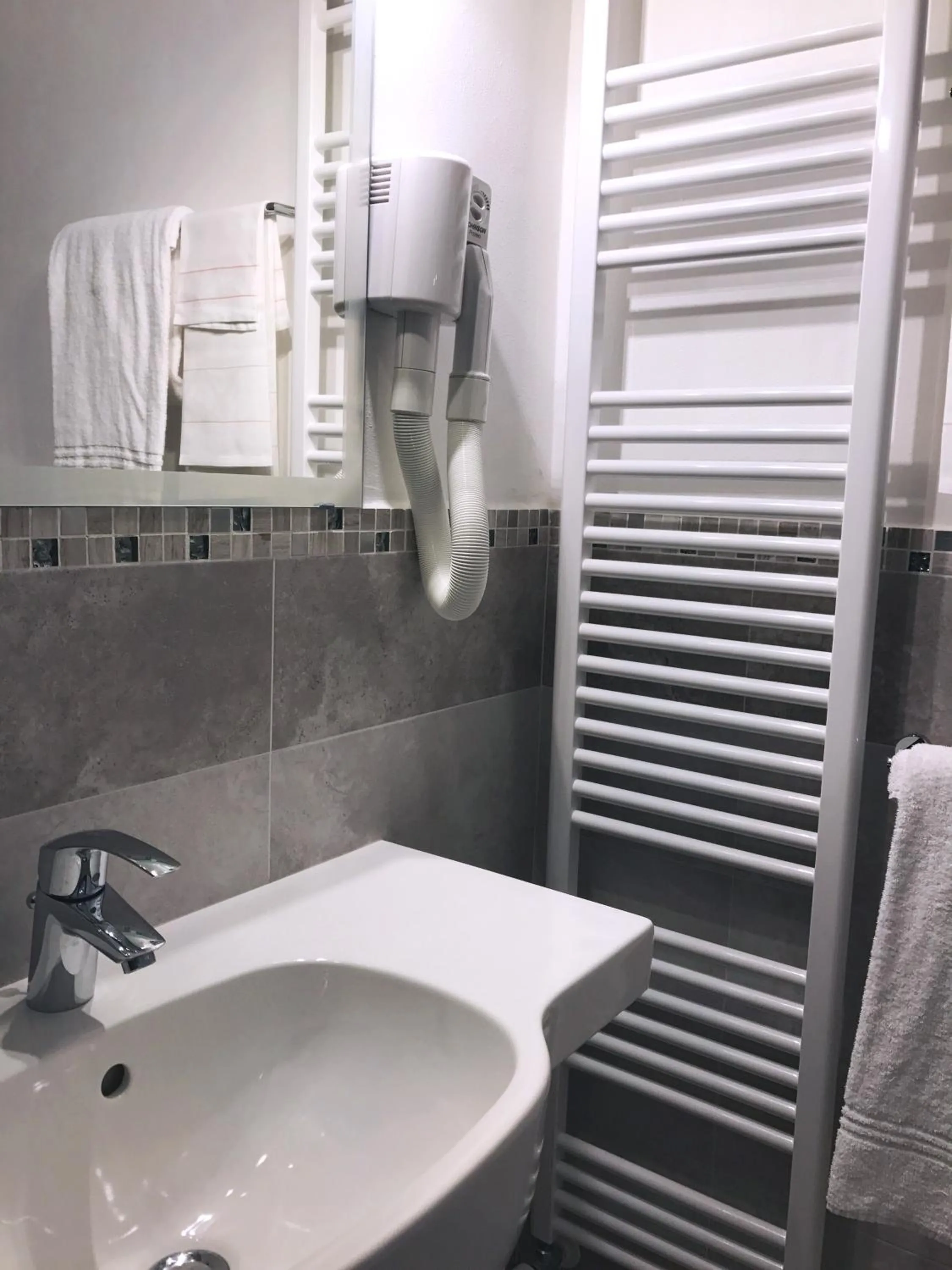 Bathroom in Hotel Zì Martino