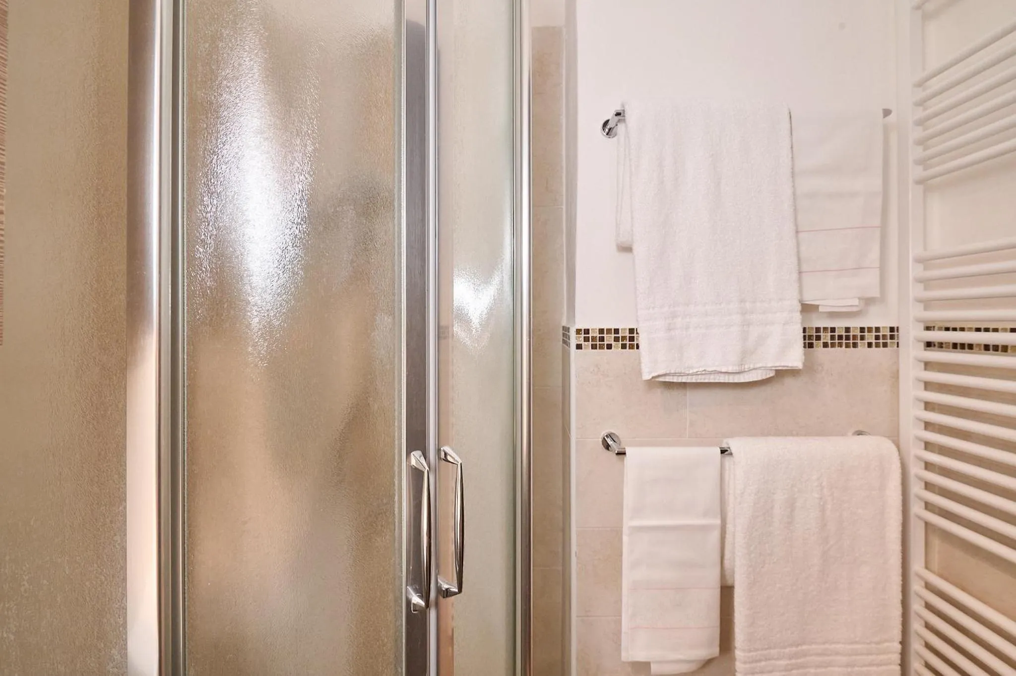 Shower in Hotel Zì Martino