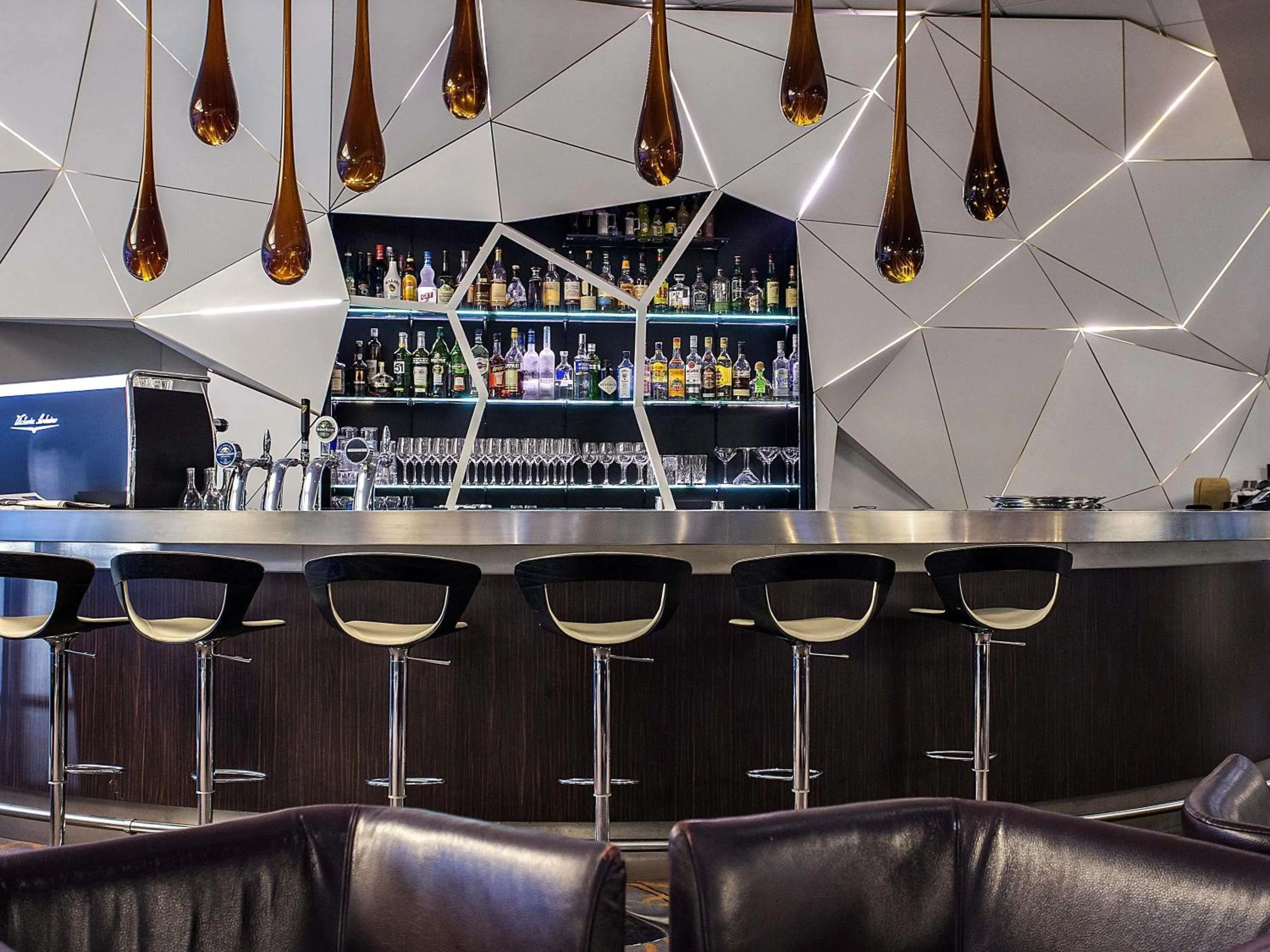Lounge or bar in Novotel Paris Les Halles