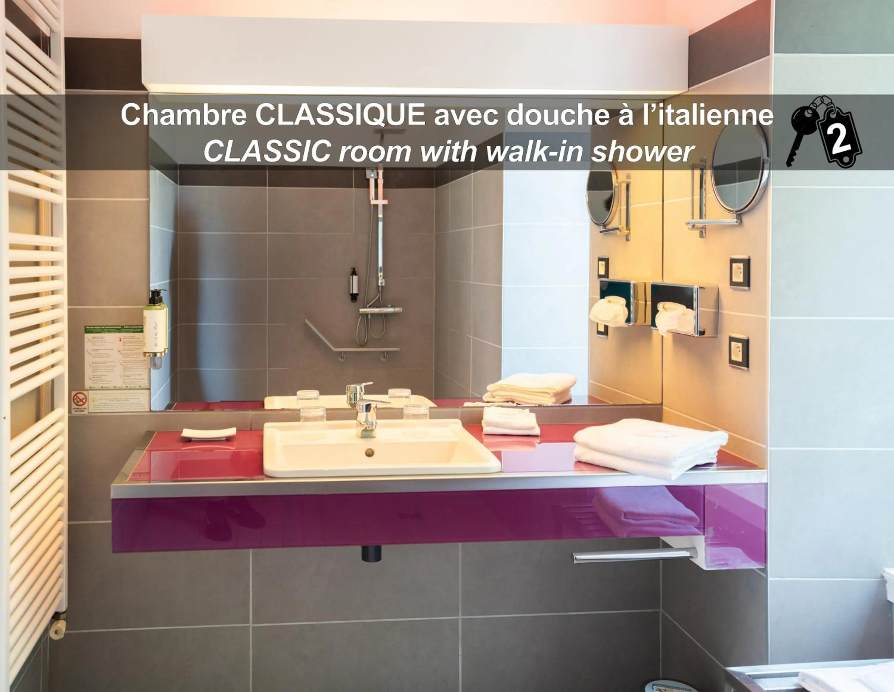 Shower in La Ferme de Bourran