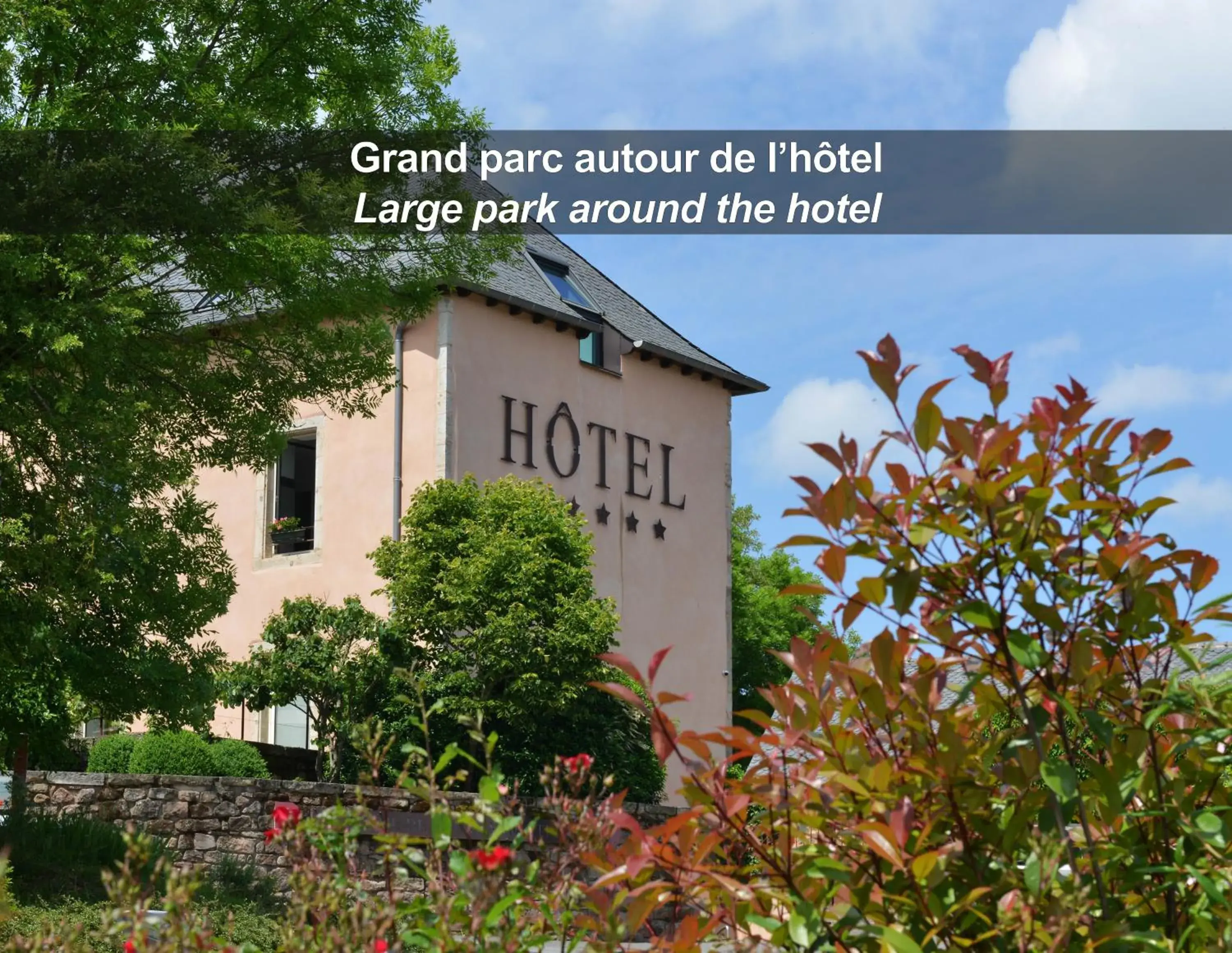 Property building in La Ferme de Bourran Property building in La Ferme de Bourran