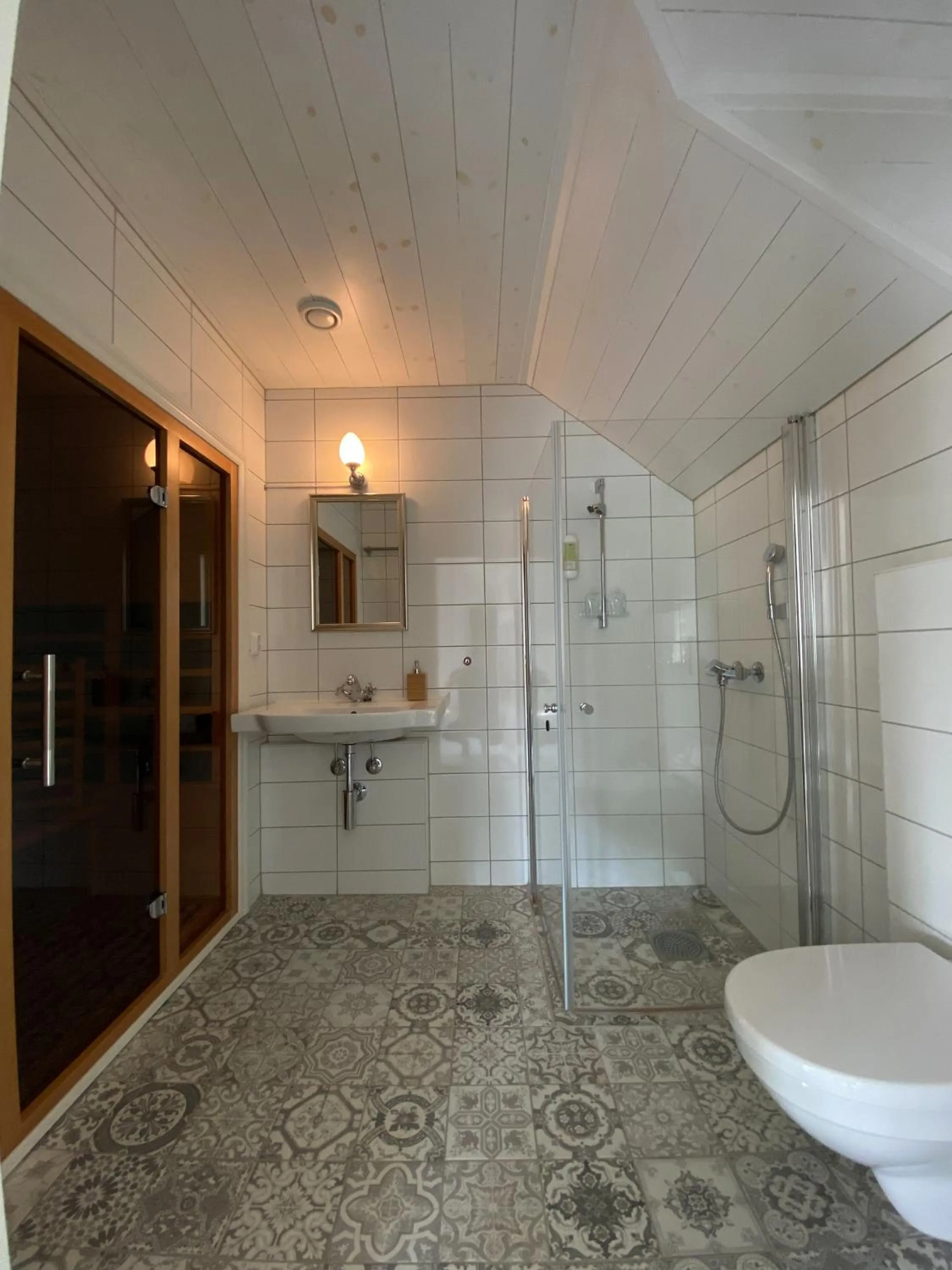 Shower in Haaheim Gaard