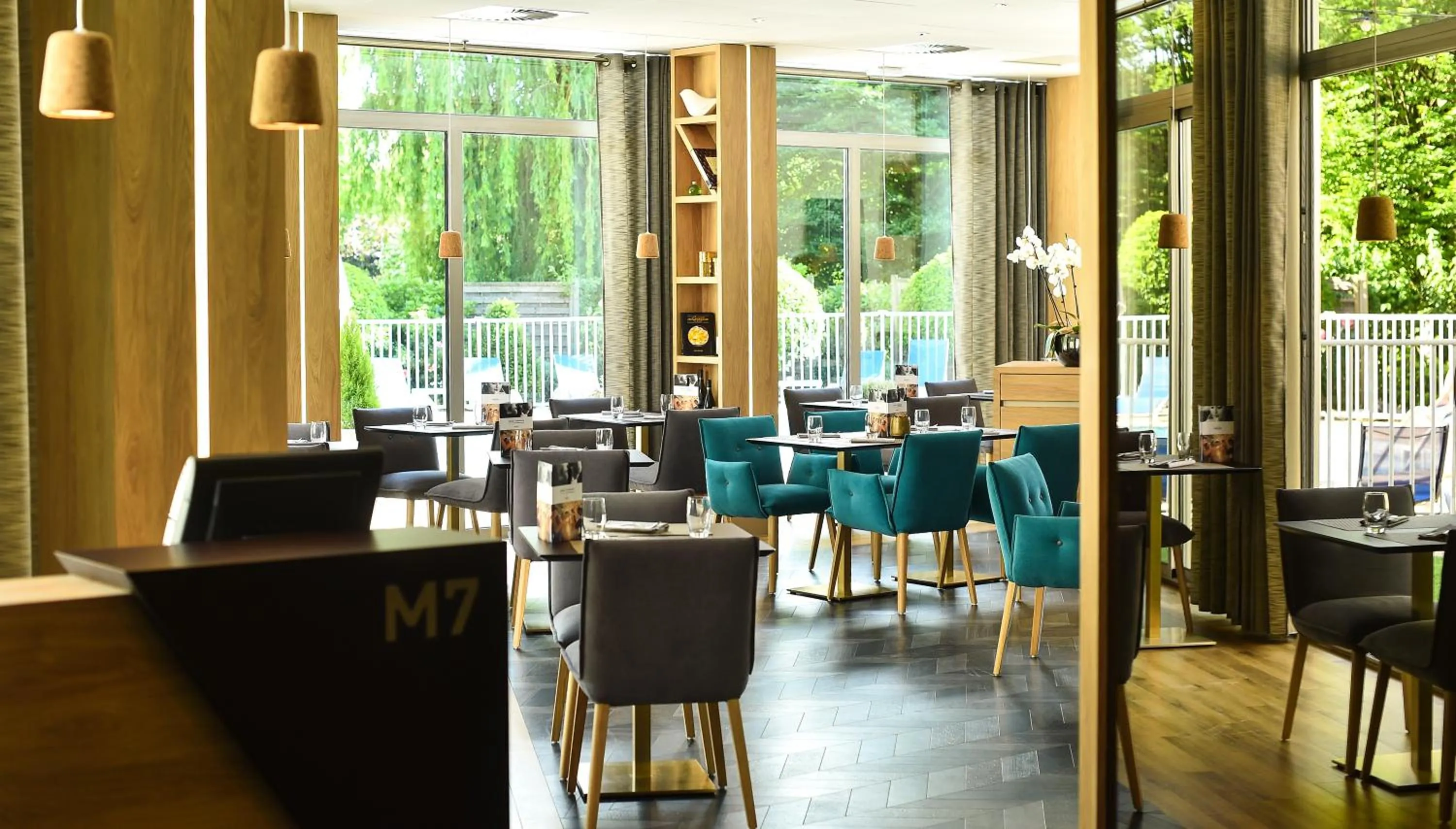 Restaurant/places to eat in Mercure Beaune Centre