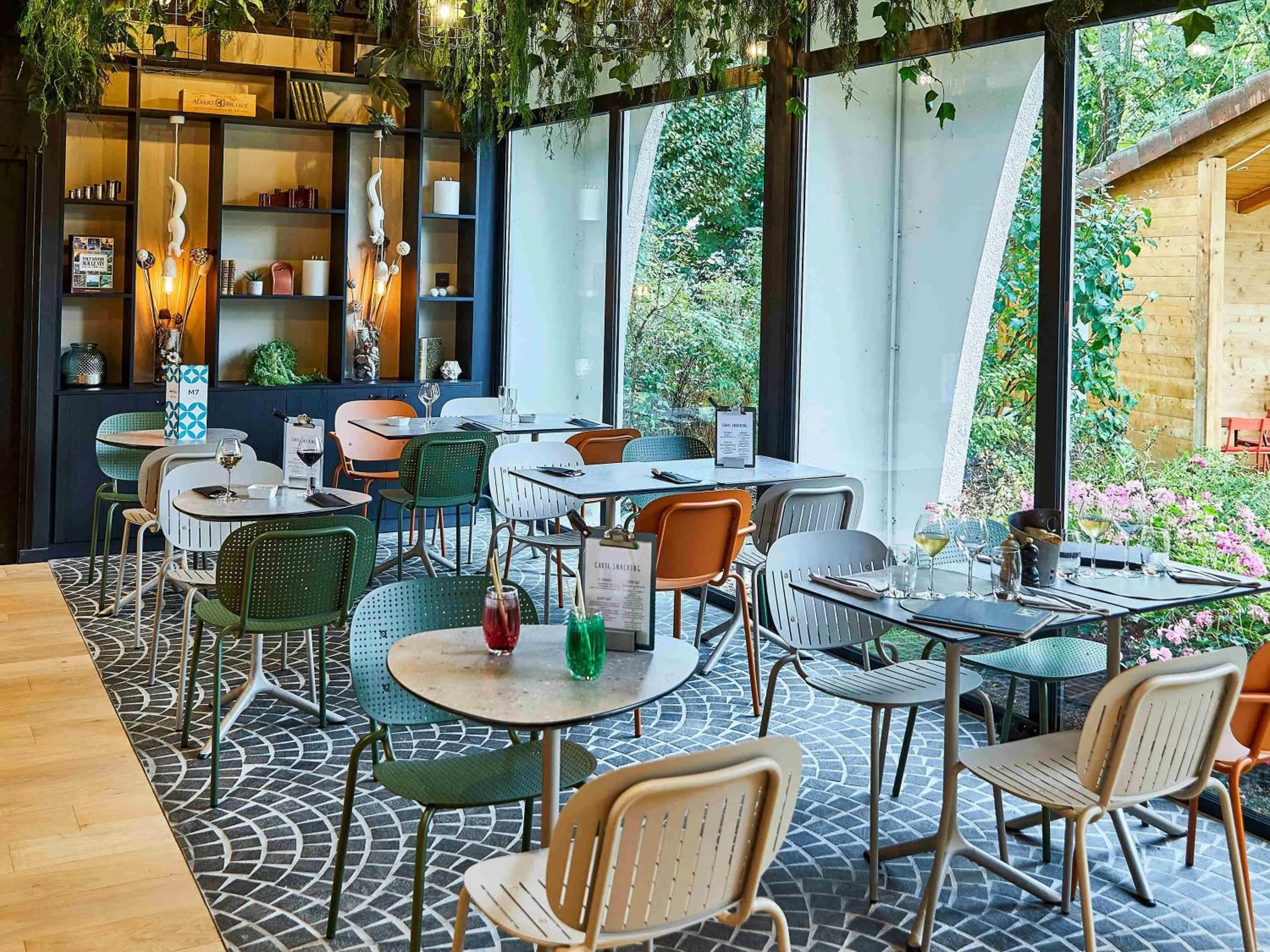 Restaurant/places to eat in Mercure Beaune Centre