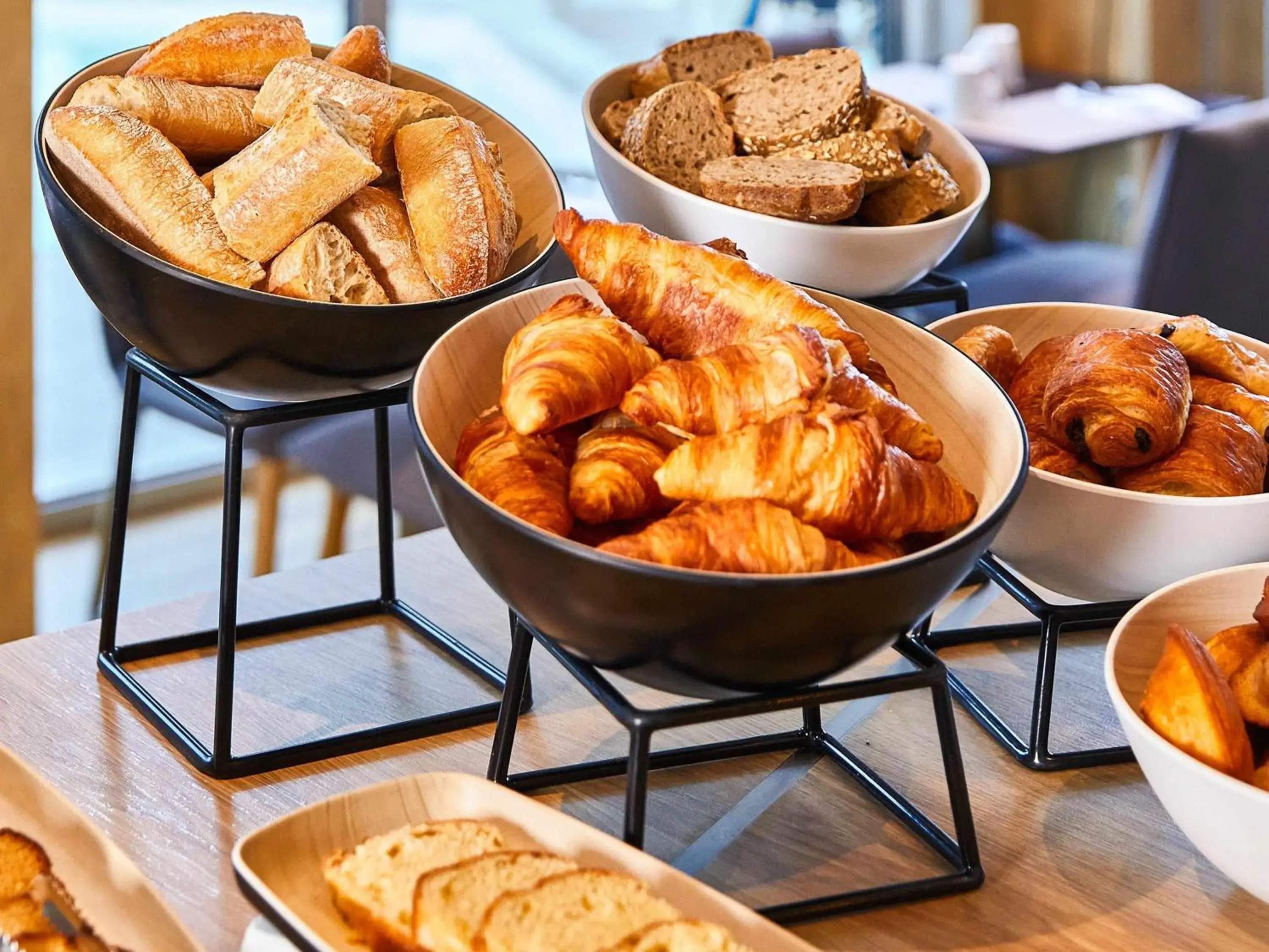 Breakfast in Mercure Beaune Centre Breakfast in Mercure Beaune Centre