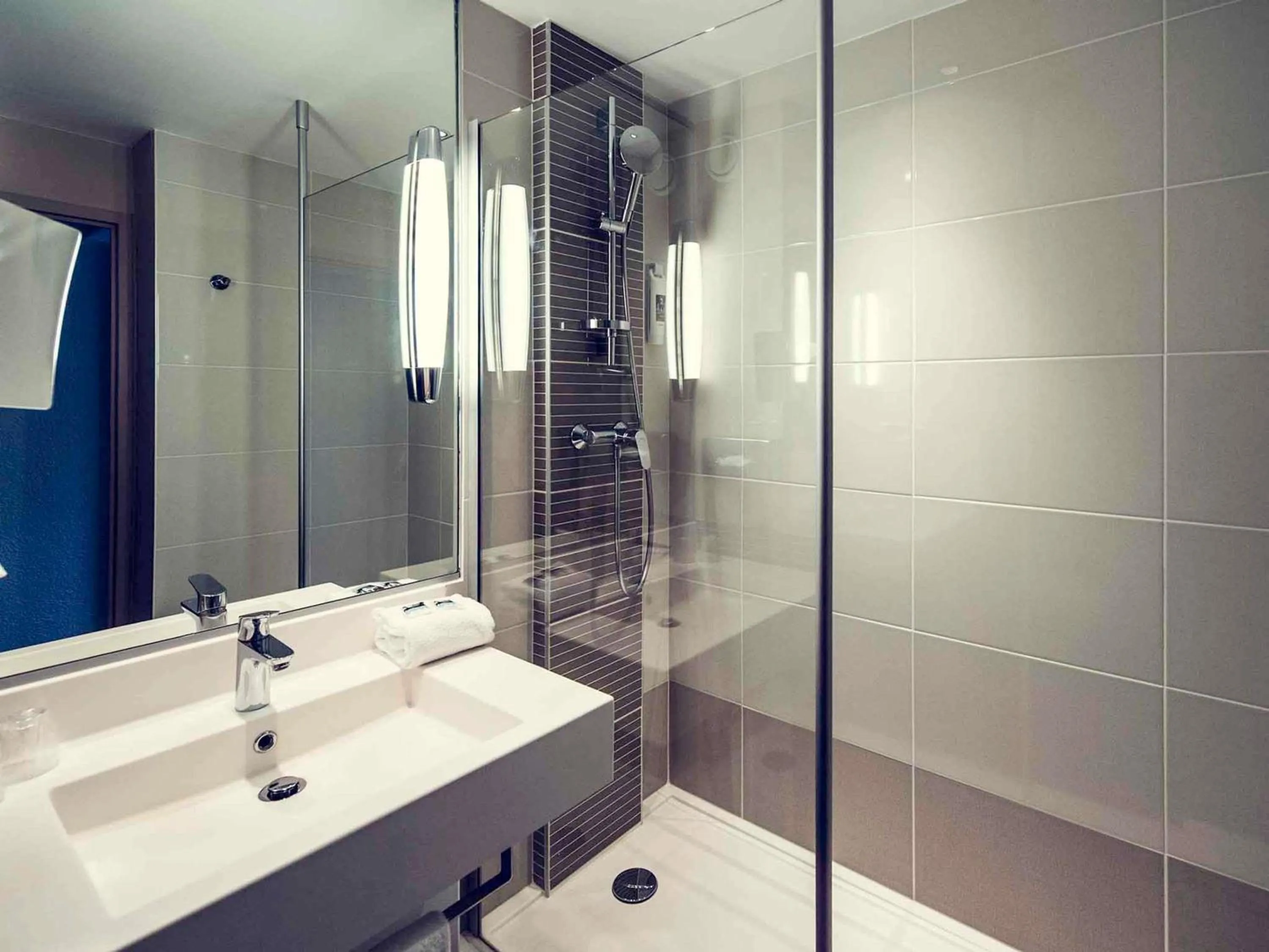 Bedroom in Mercure Beaune Centre