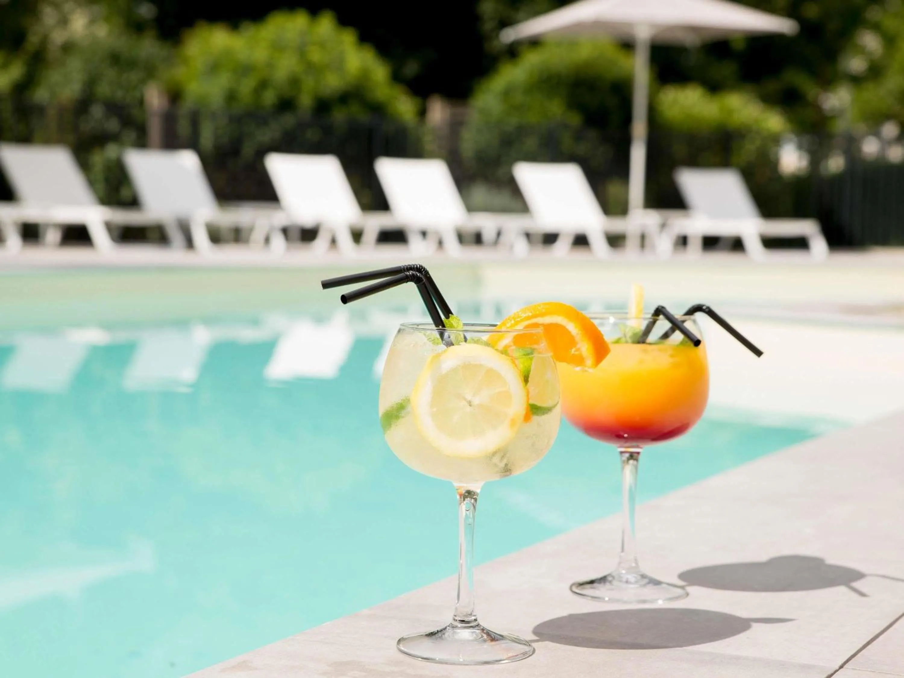 Lounge or bar in Mercure Beaune Centre