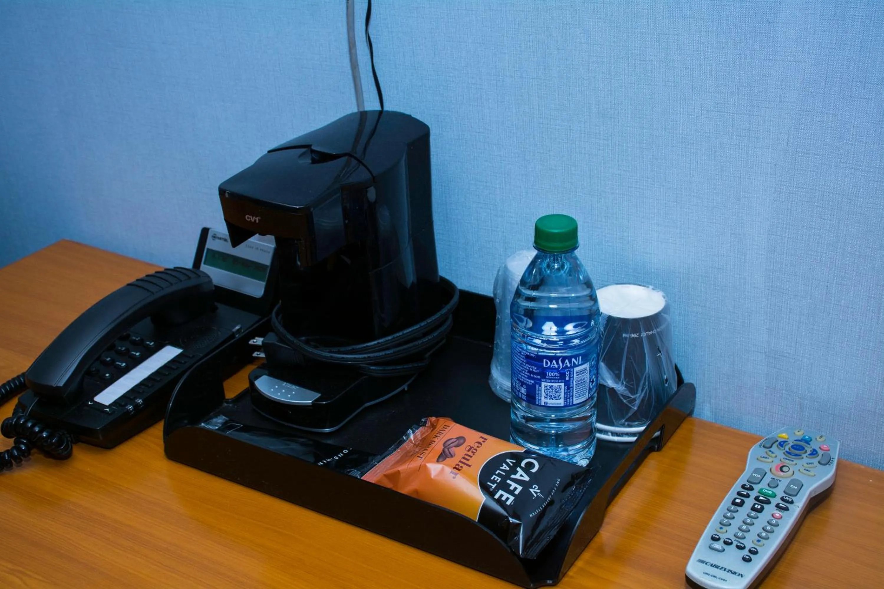 Coffee/tea facilities in At 9 Motel