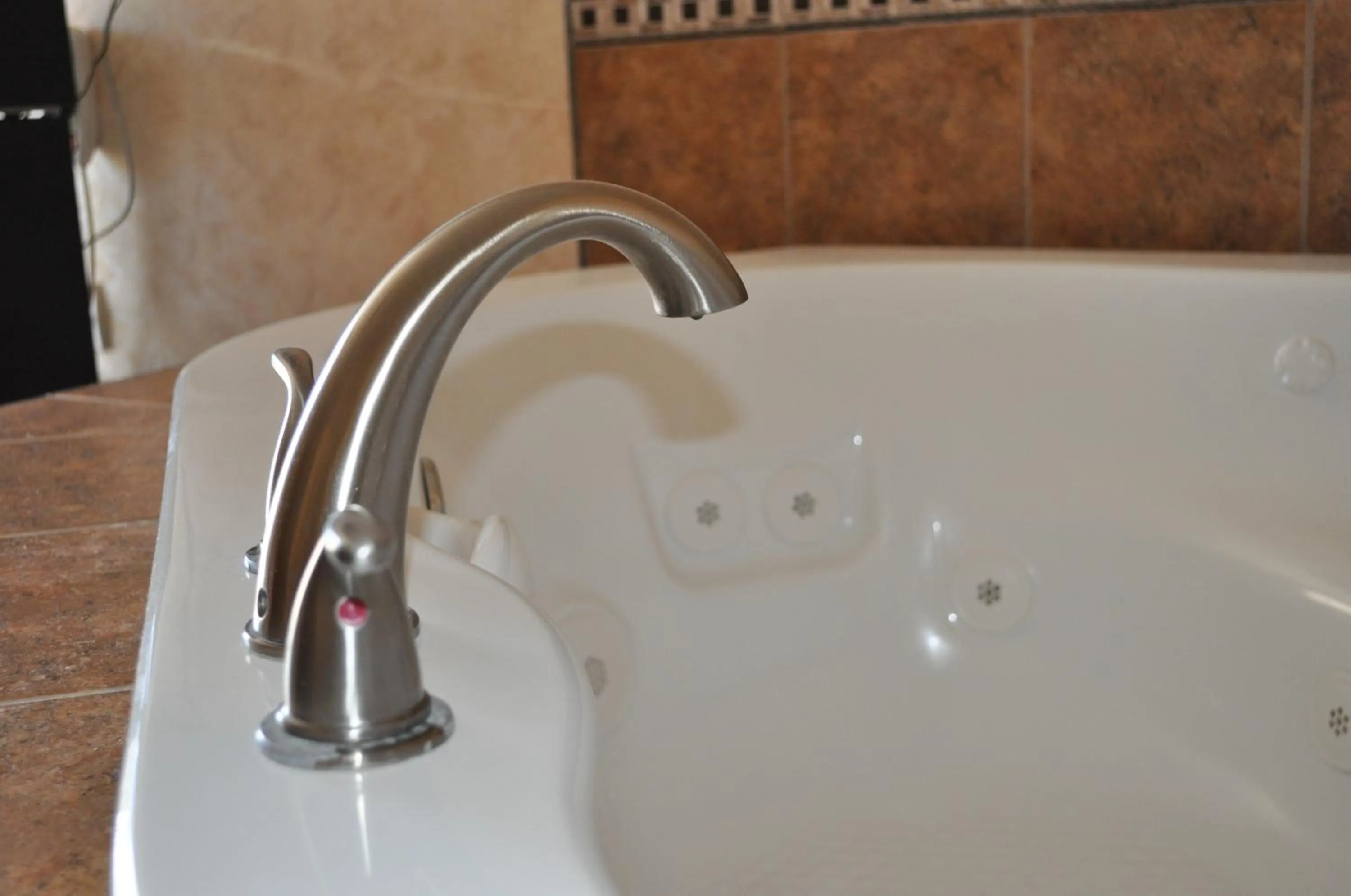 Hot Tub in At 9 Motel