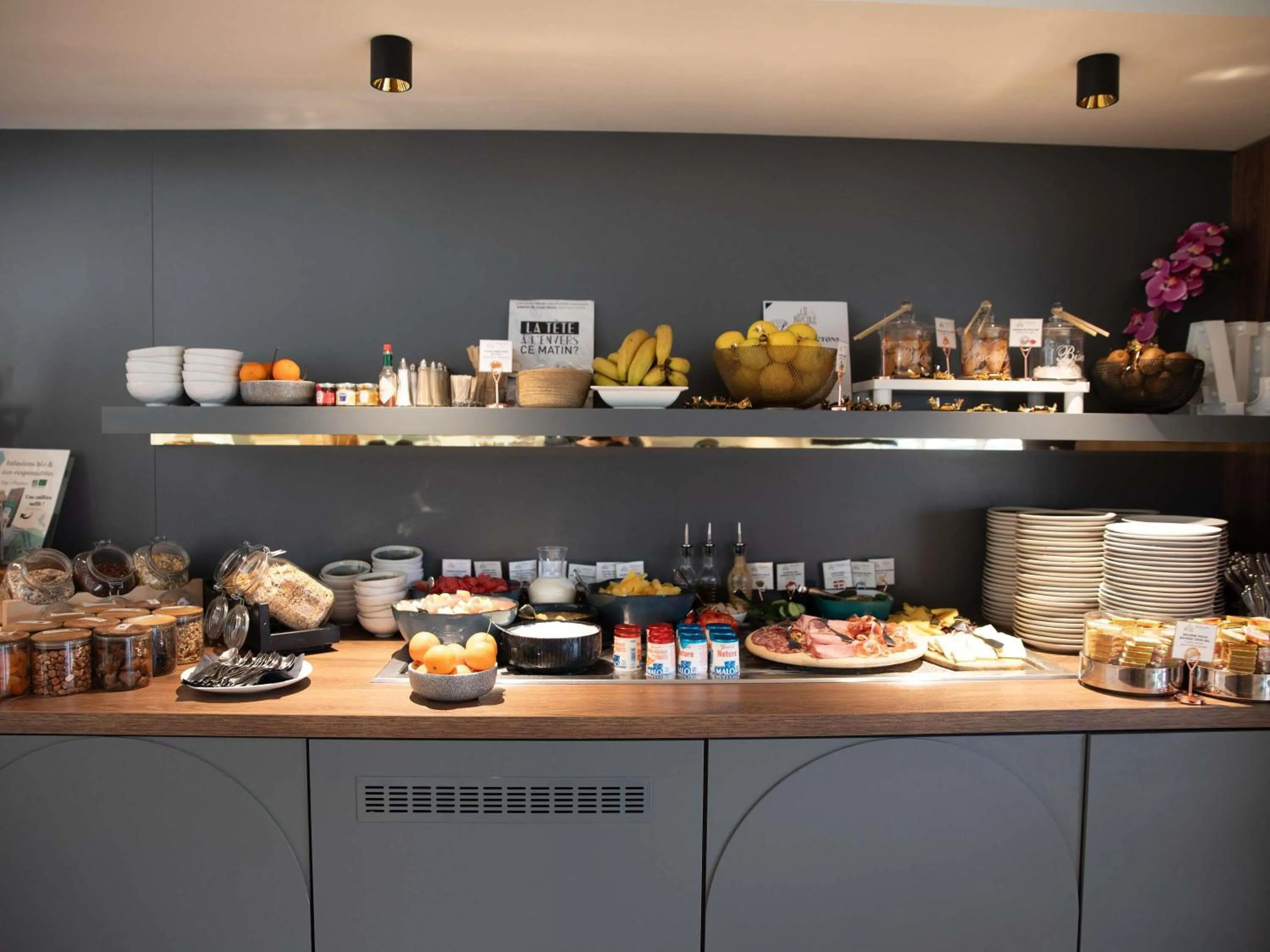 Breakfast in Hôtel Mercure Lyon Centre Charpennes Parc de la Tête d'Or