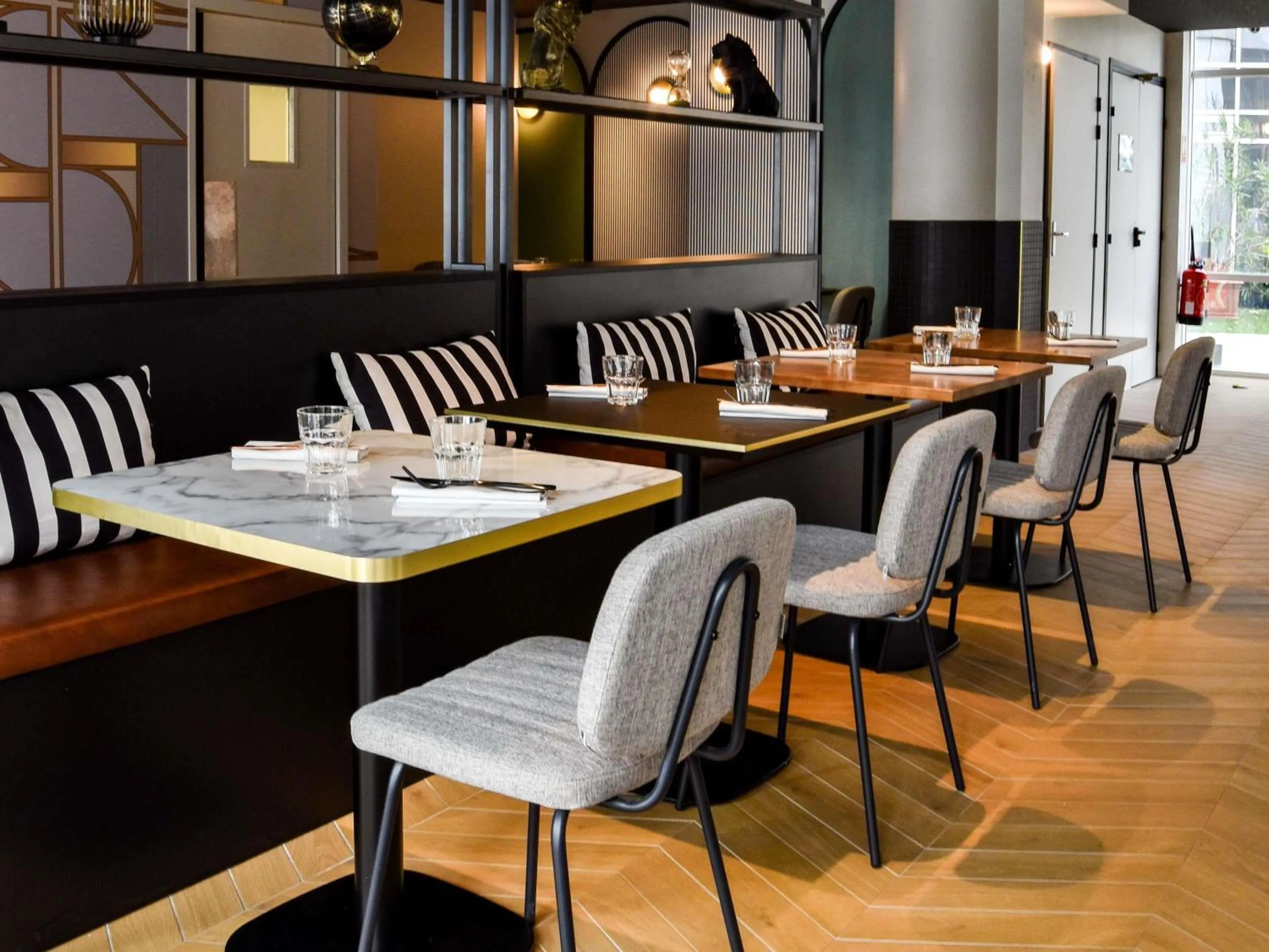 Restaurant/places to eat in Hôtel Mercure Lyon Centre Charpennes Parc de la Tête d'Or