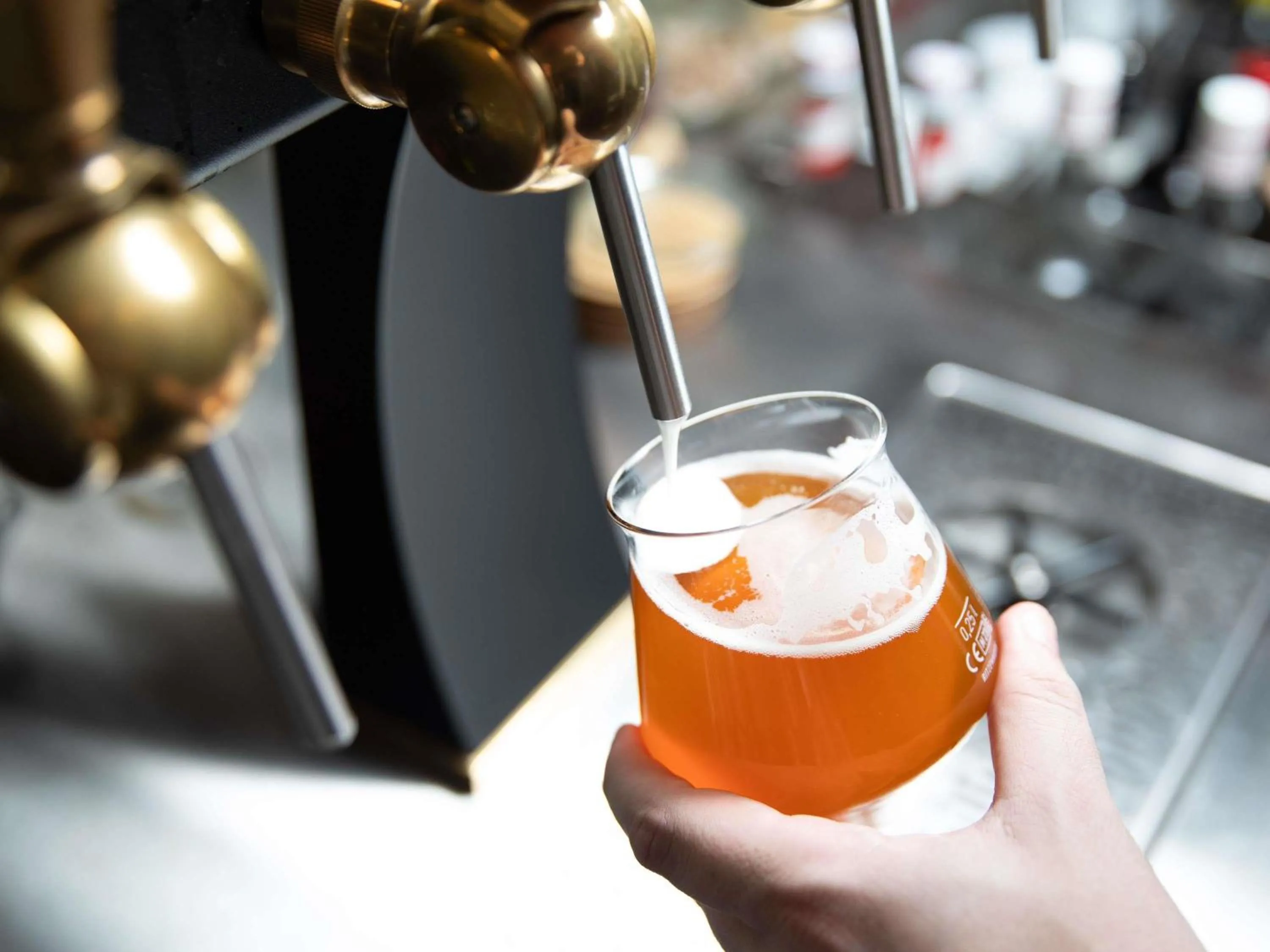 Lounge or bar in Hôtel Mercure Lyon Centre Charpennes Parc de la Tête d'Or