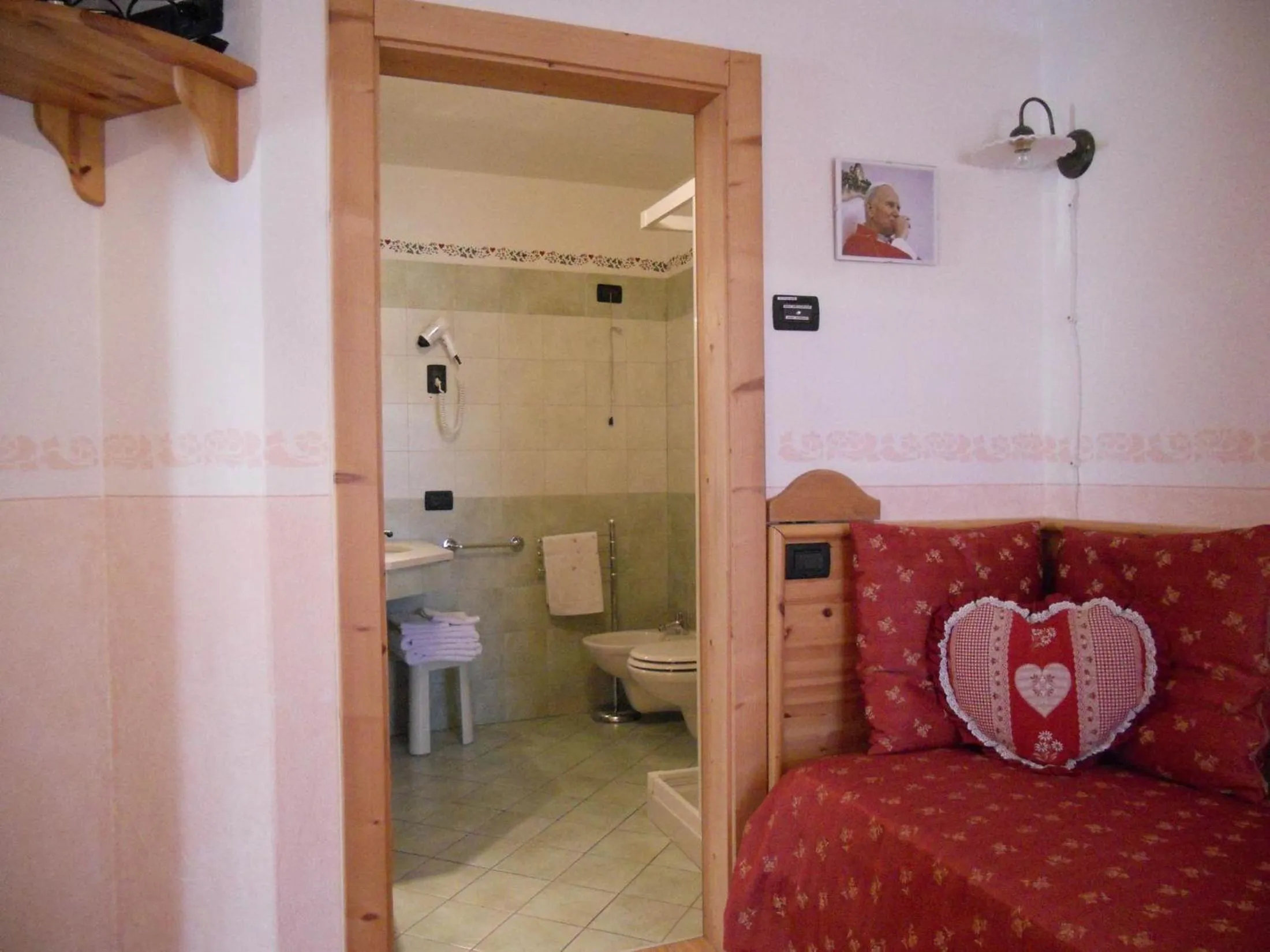 Bathroom in Hotel Garnì Salvanel