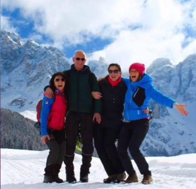 People in Hotel Garnì Salvanel