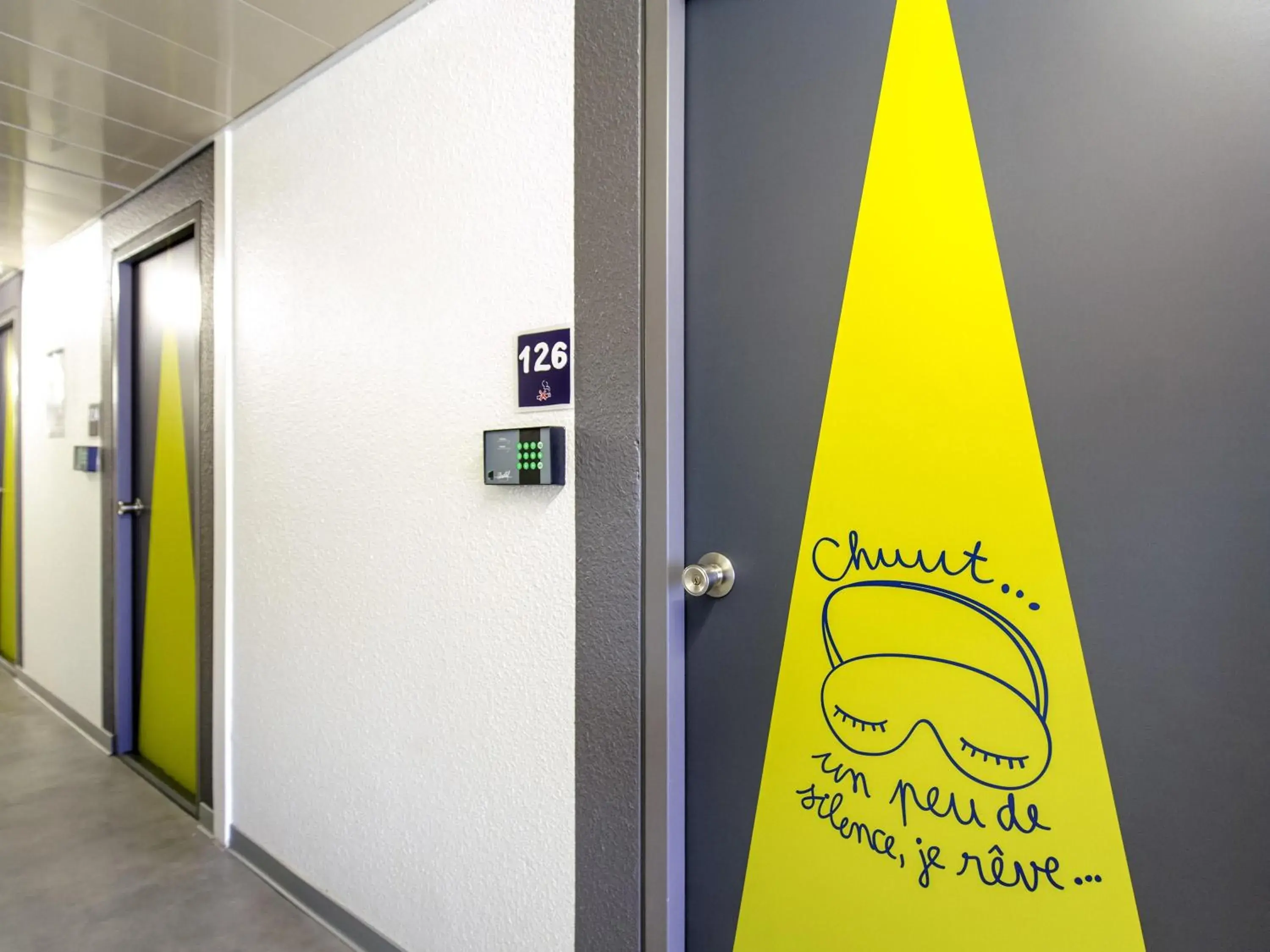 Bedroom in Ibis Budget Fréjus Capitou Bedroom in Ibis Budget Fréjus Capitou