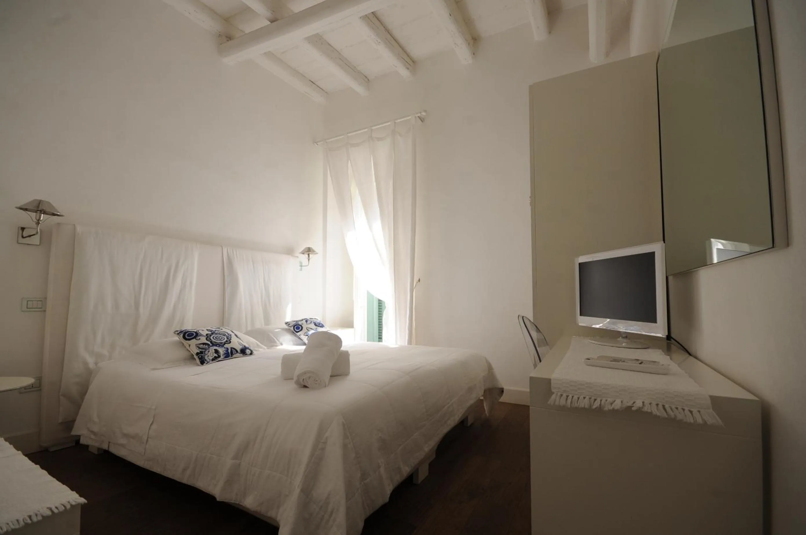 Bedroom, Bed in B&B Suite Home Trani