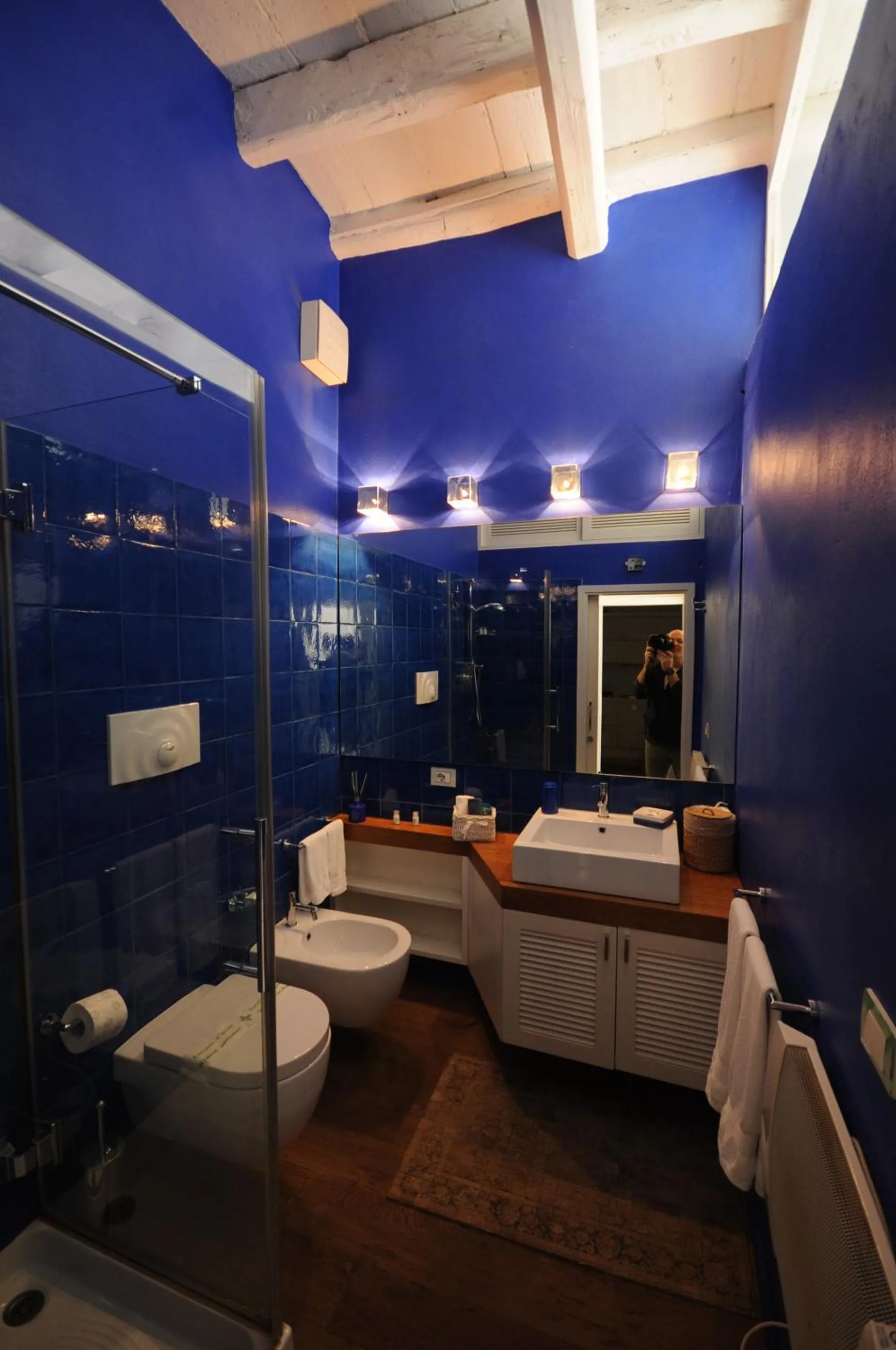 Shower in B&B Suite Home Trani