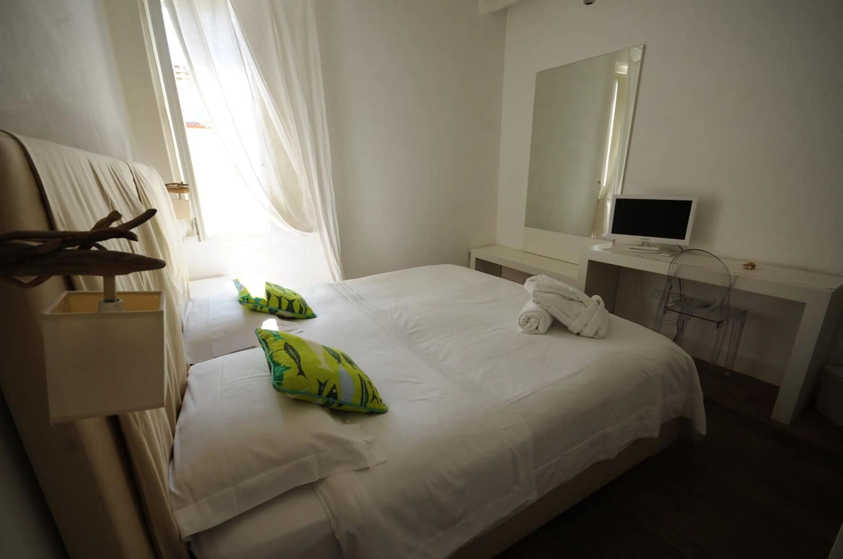 Bedroom, Bed in B&B Suite Home Trani