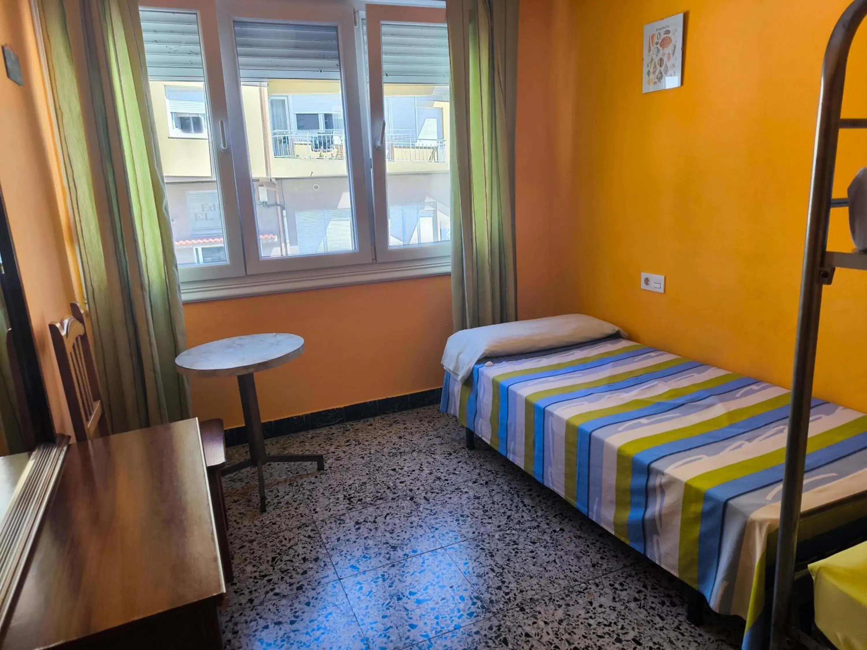 Triple Room in Albergue Por Fin Triple Room in Albergue Por Fin