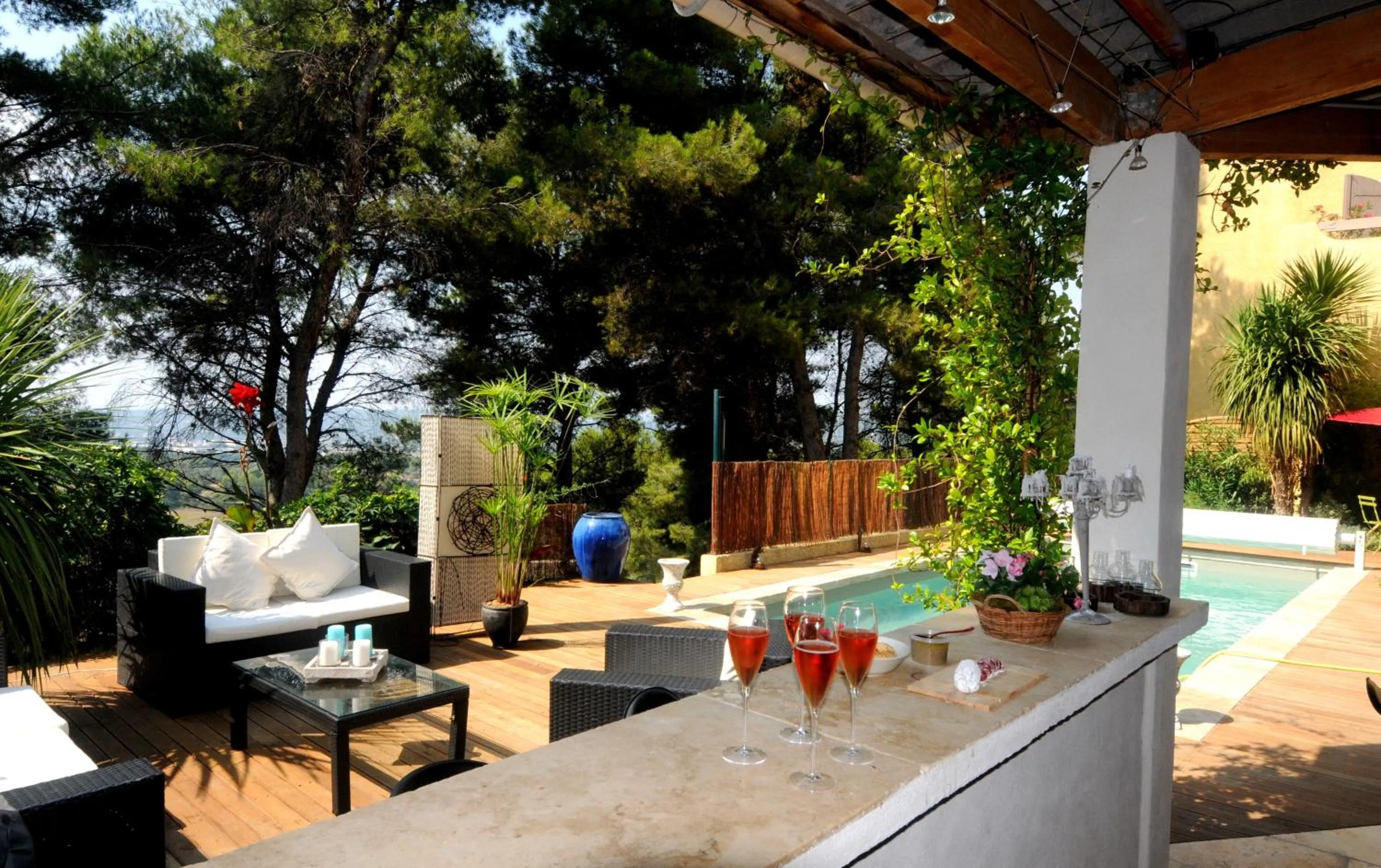 Swimming pool in Le Mas des Roches à Velaux