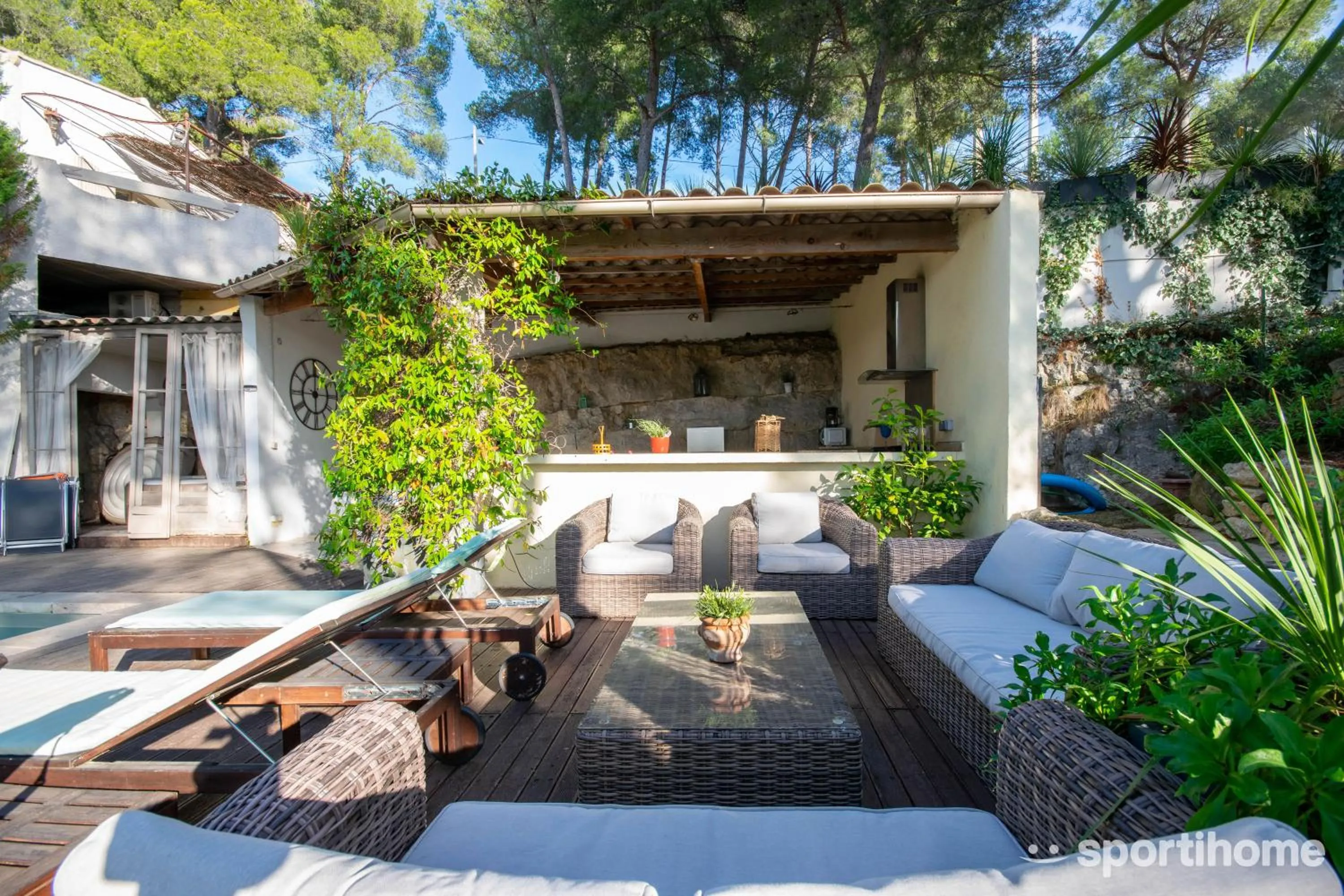 Patio in Le Mas des Roches à Velaux