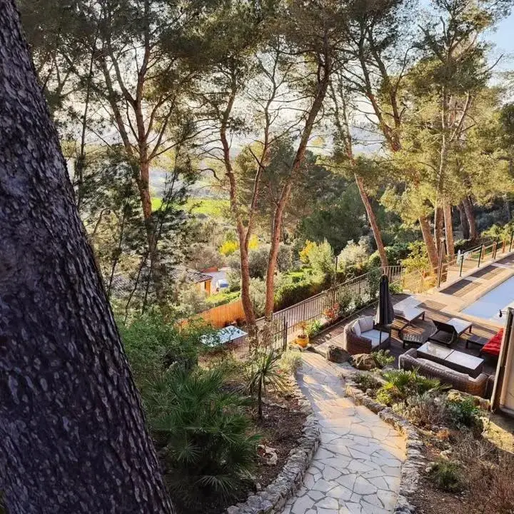 Le Mas des Roches à Velaux Le Mas des Roches à Velaux