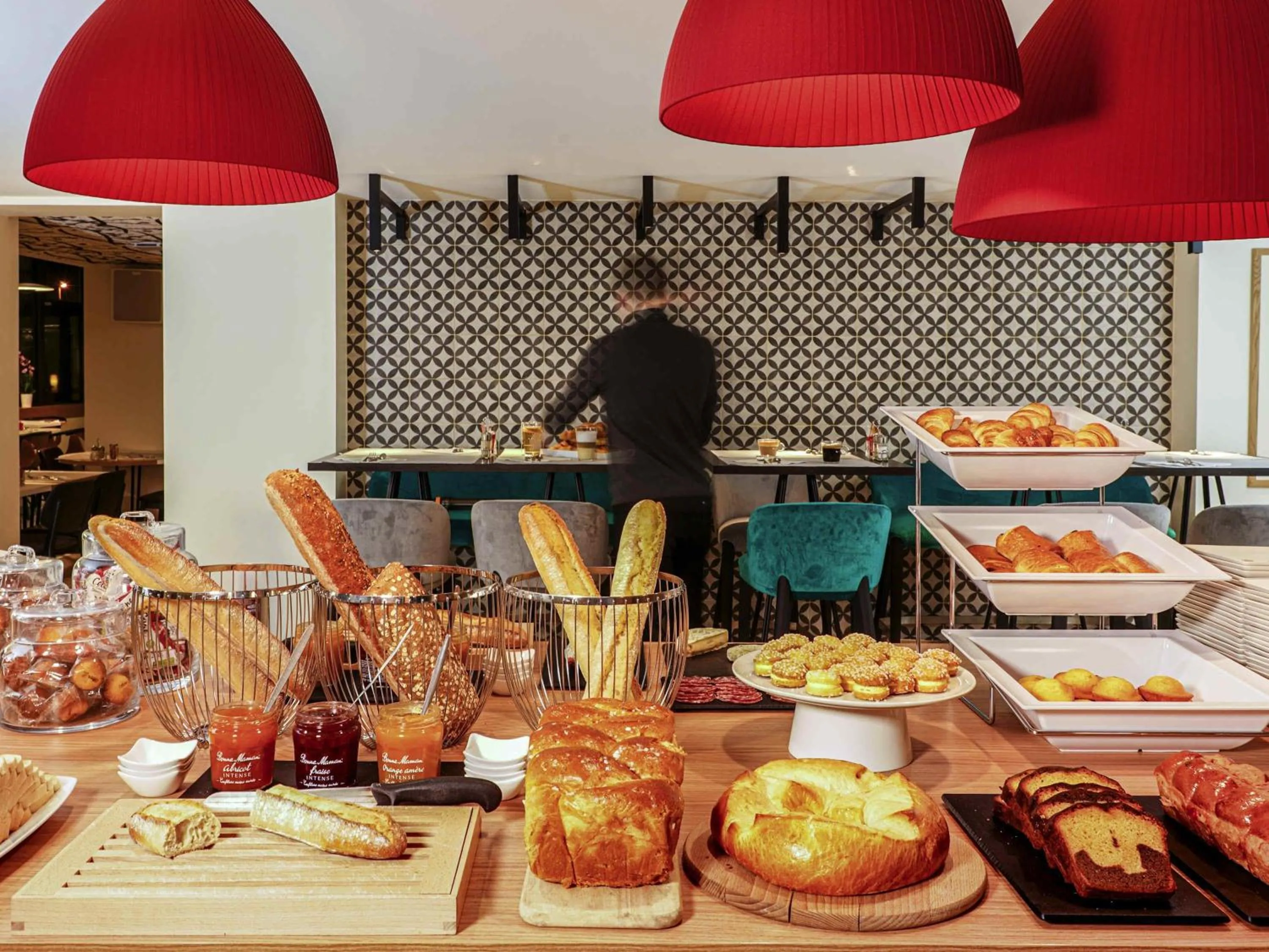 Breakfast in Mercure Marseille Centre Prado Vélodrome